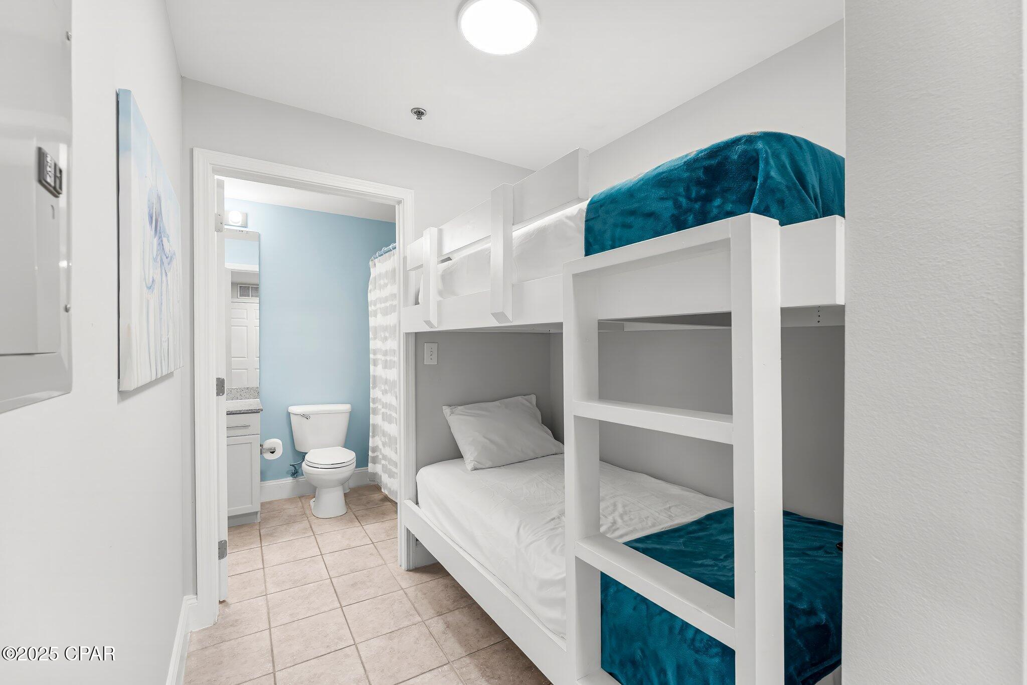 Image 7 For 9860 Thomas Drive 420