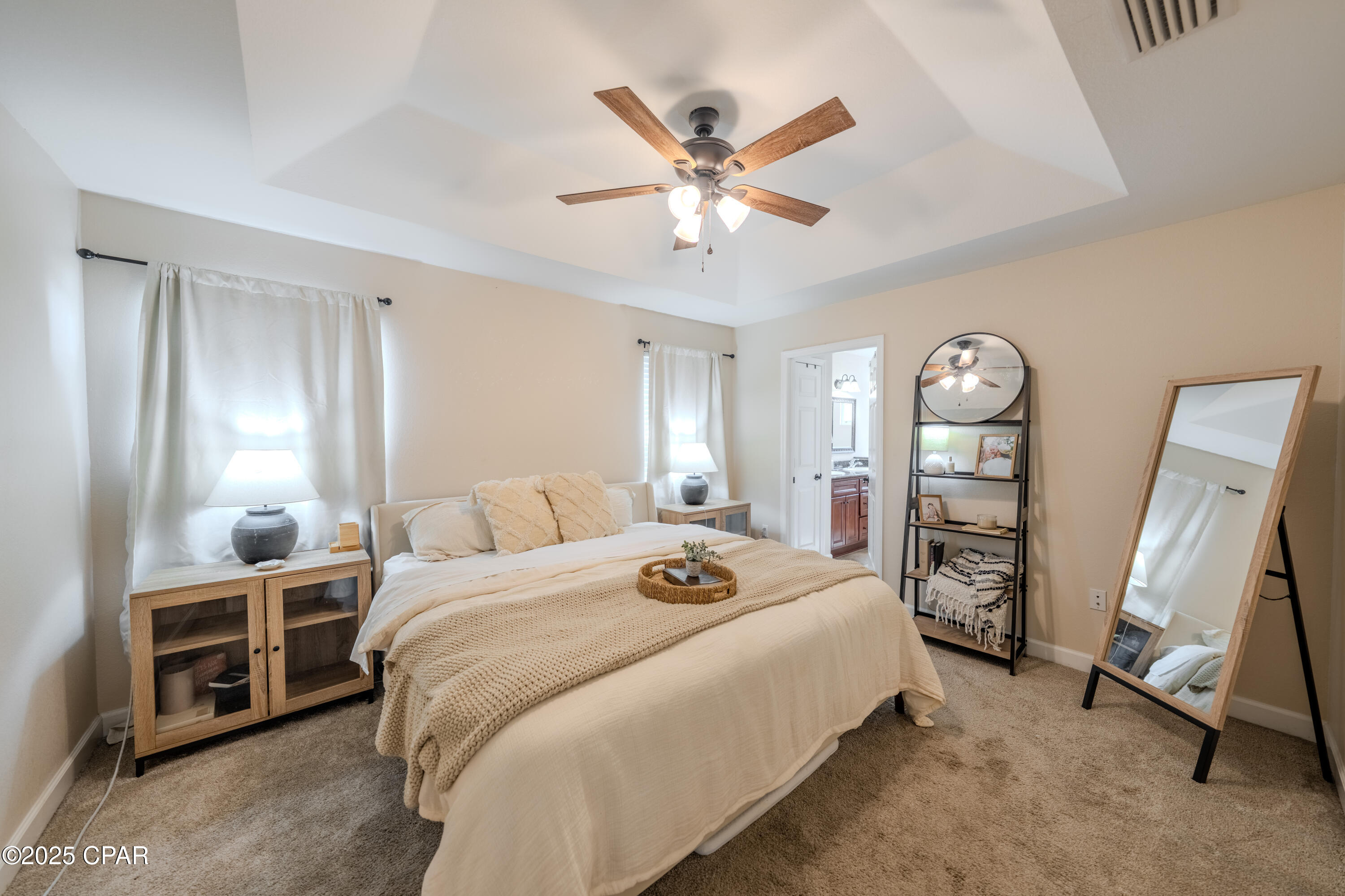 Listing photo id 13 for 6508 Rivers Bank Way