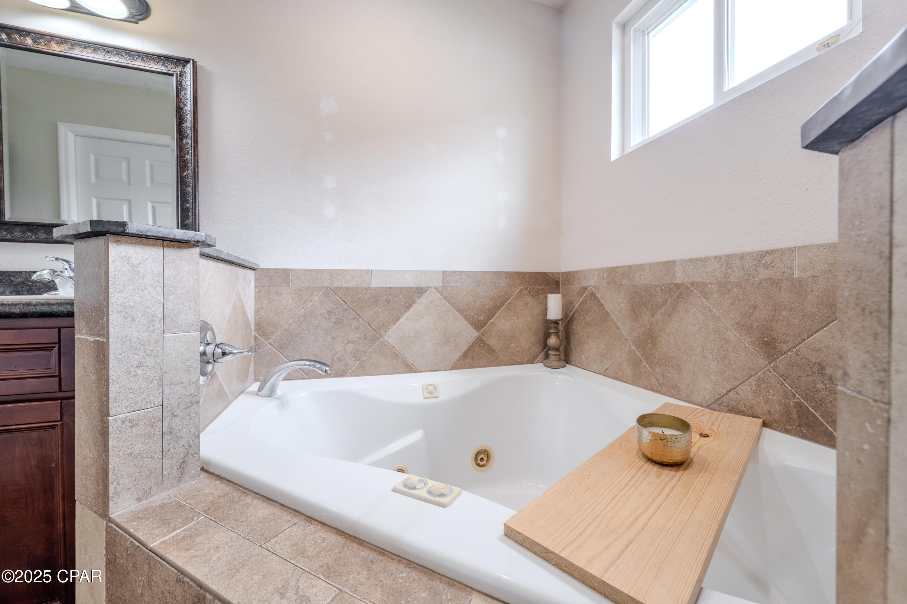 Listing photo id 15 for 6508 Rivers Bank Way