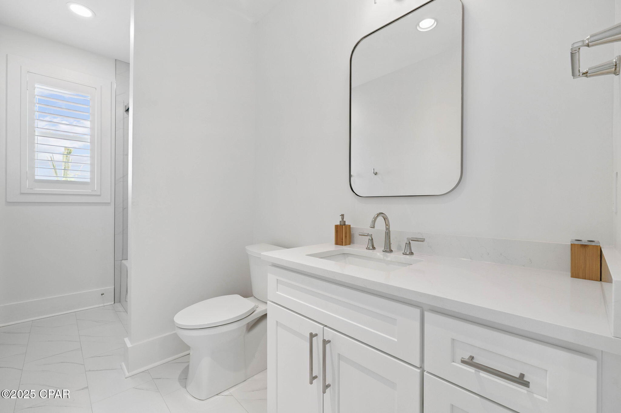 Image 37 For 246 Dockside Drive