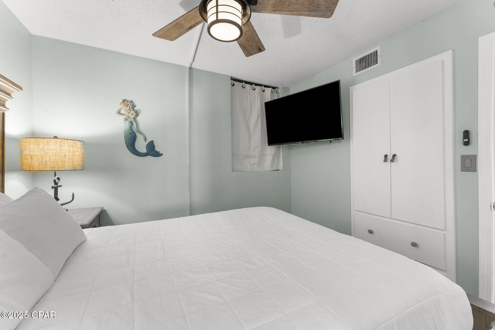 Image 18 For 9850 Thomas Drive 404e