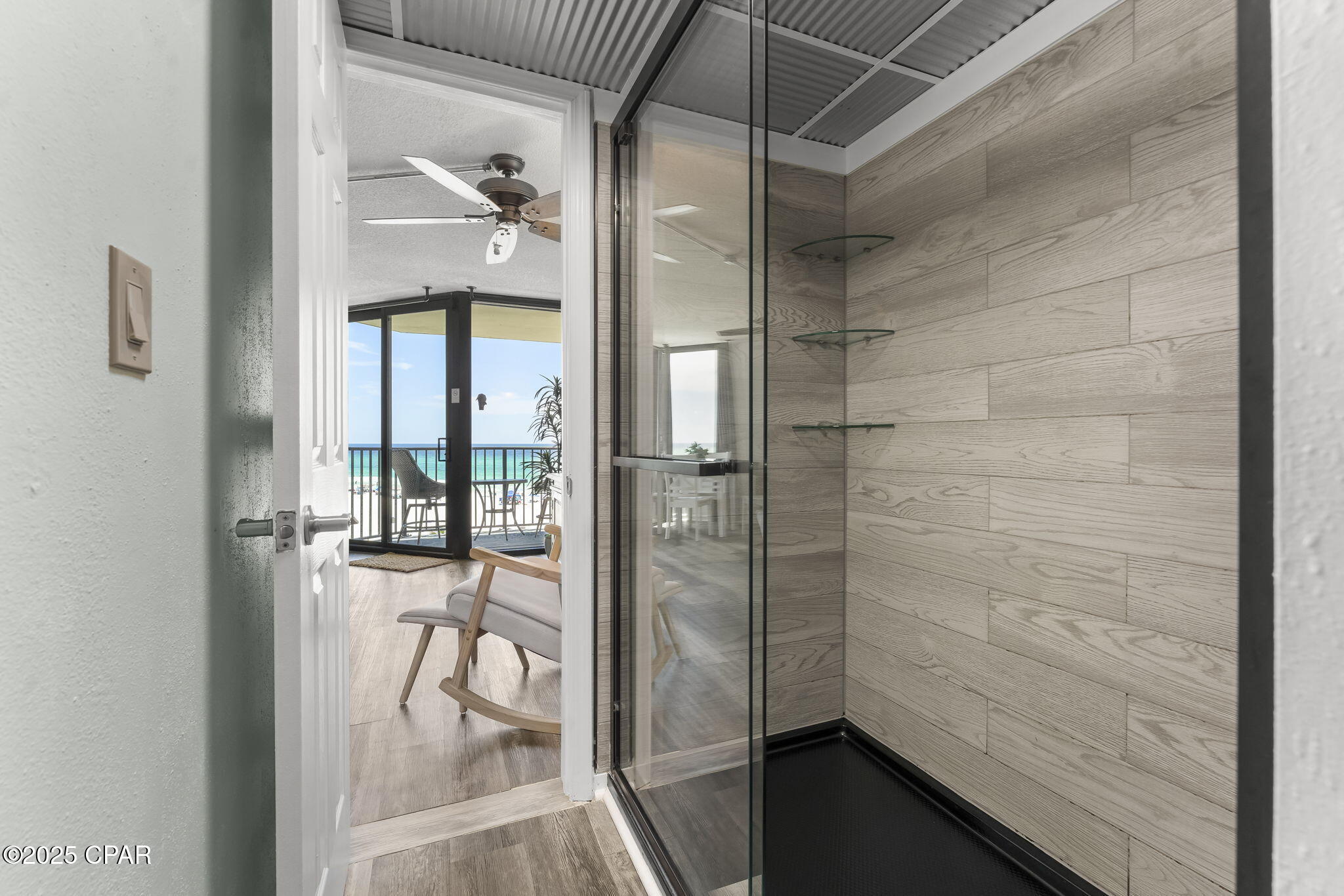 Image 21 For 9850 Thomas Drive 404e