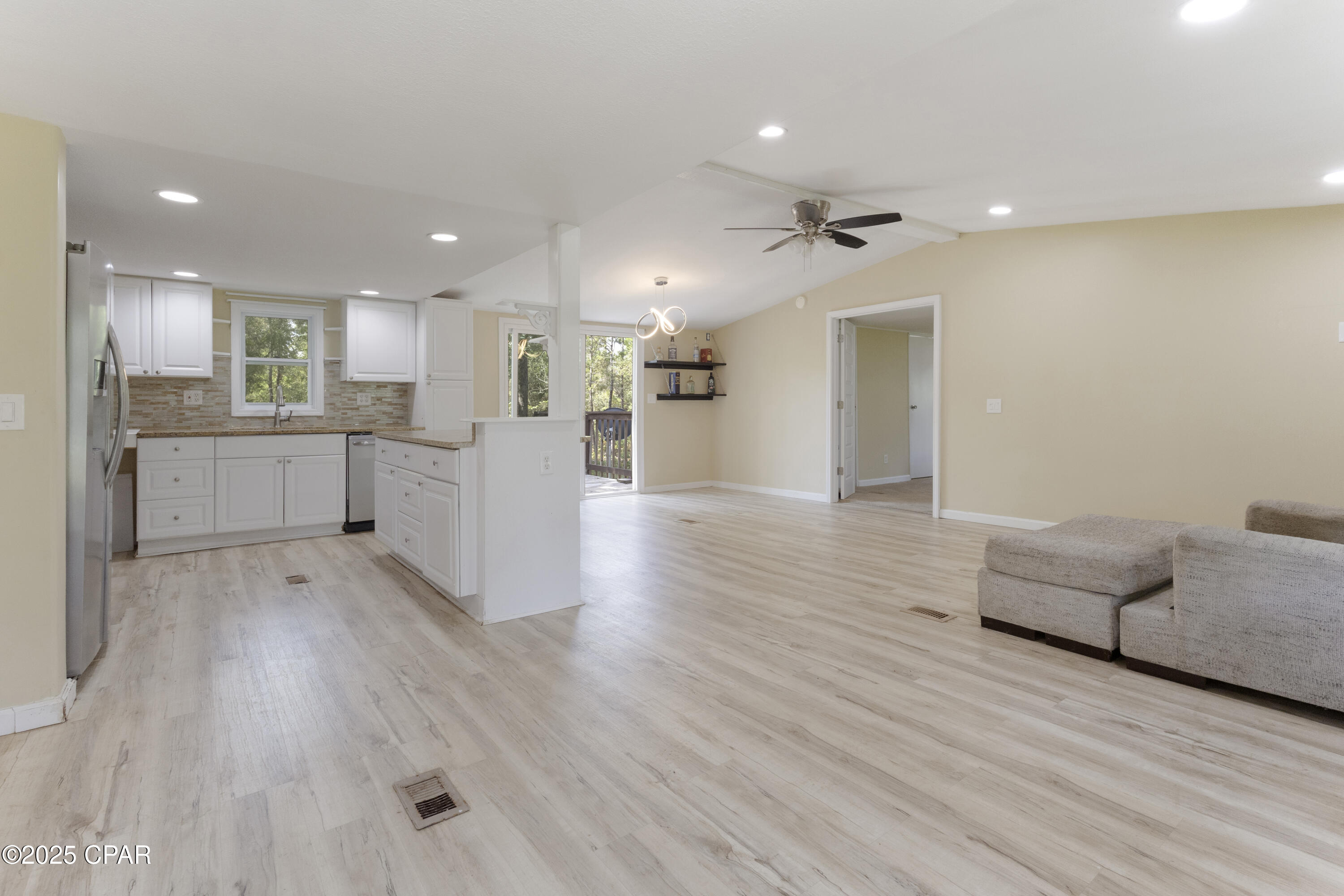 Image 4 For 3361 Yvonne Drive