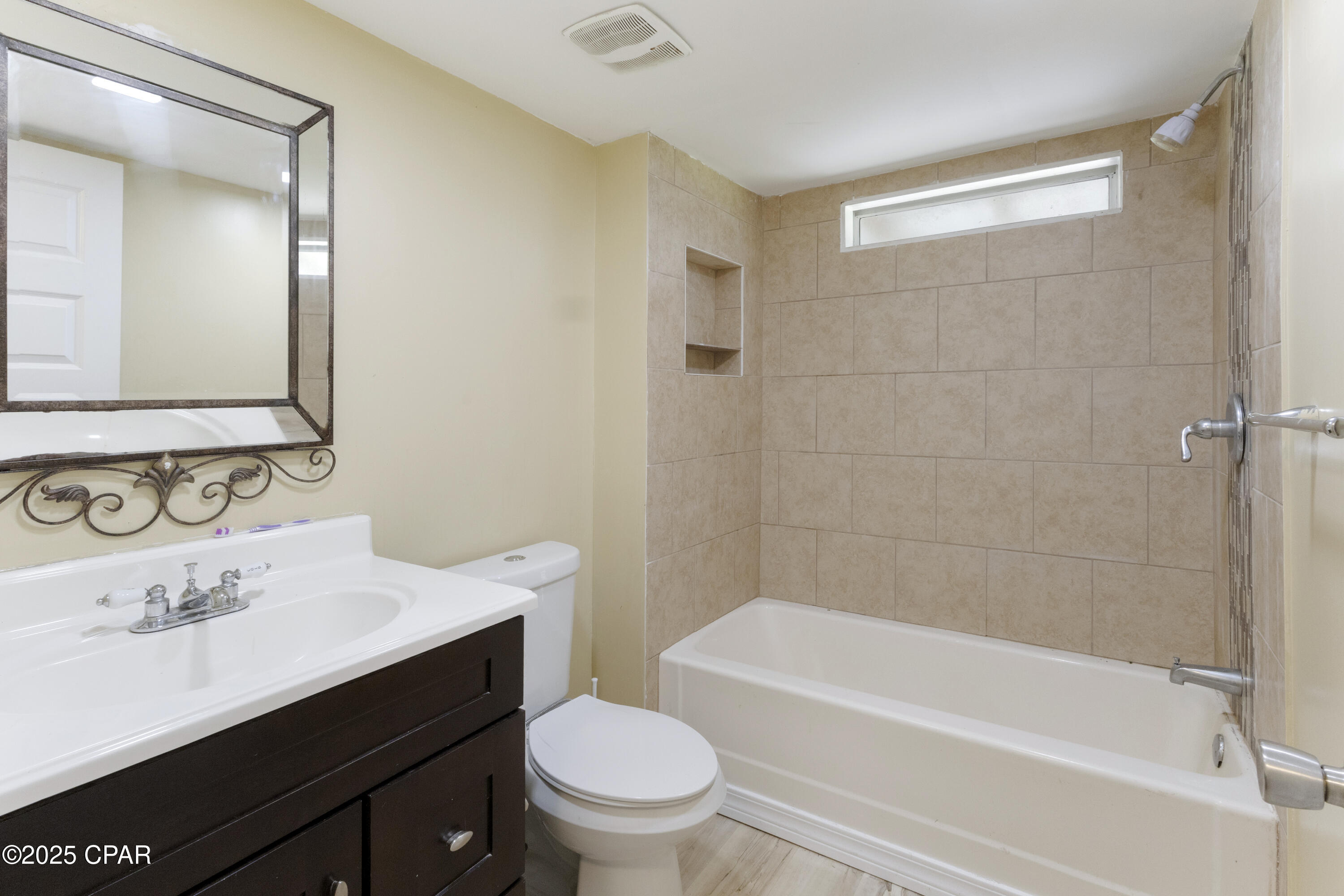 Image 8 For 3361 Yvonne Drive