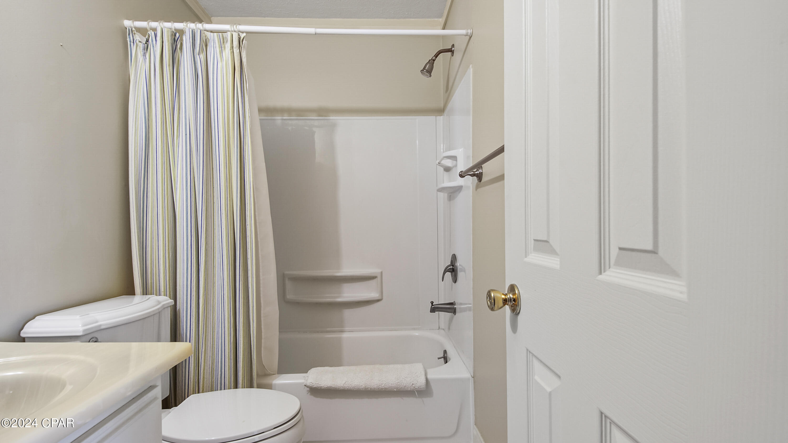 Image 43 For 7120 Singleton Circle A