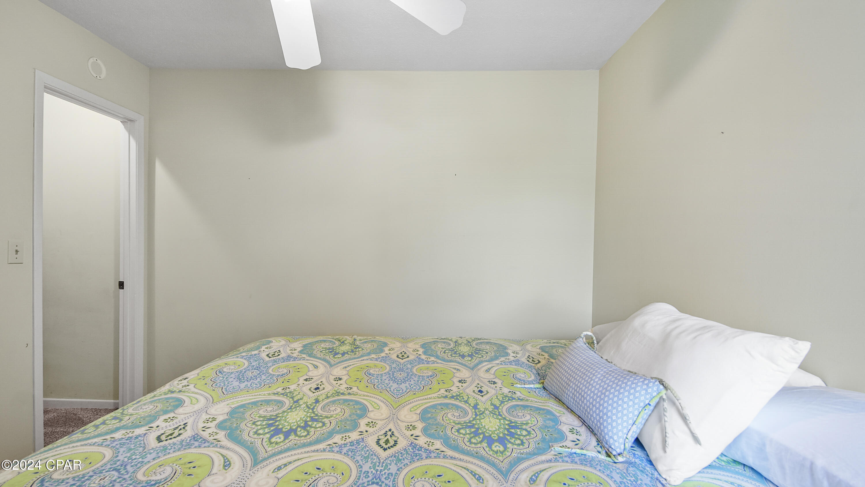 Image 46 For 7120 Singleton Circle A