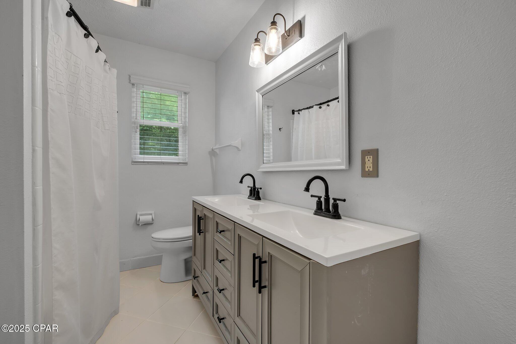 Image 41 For 2501 Debden Court