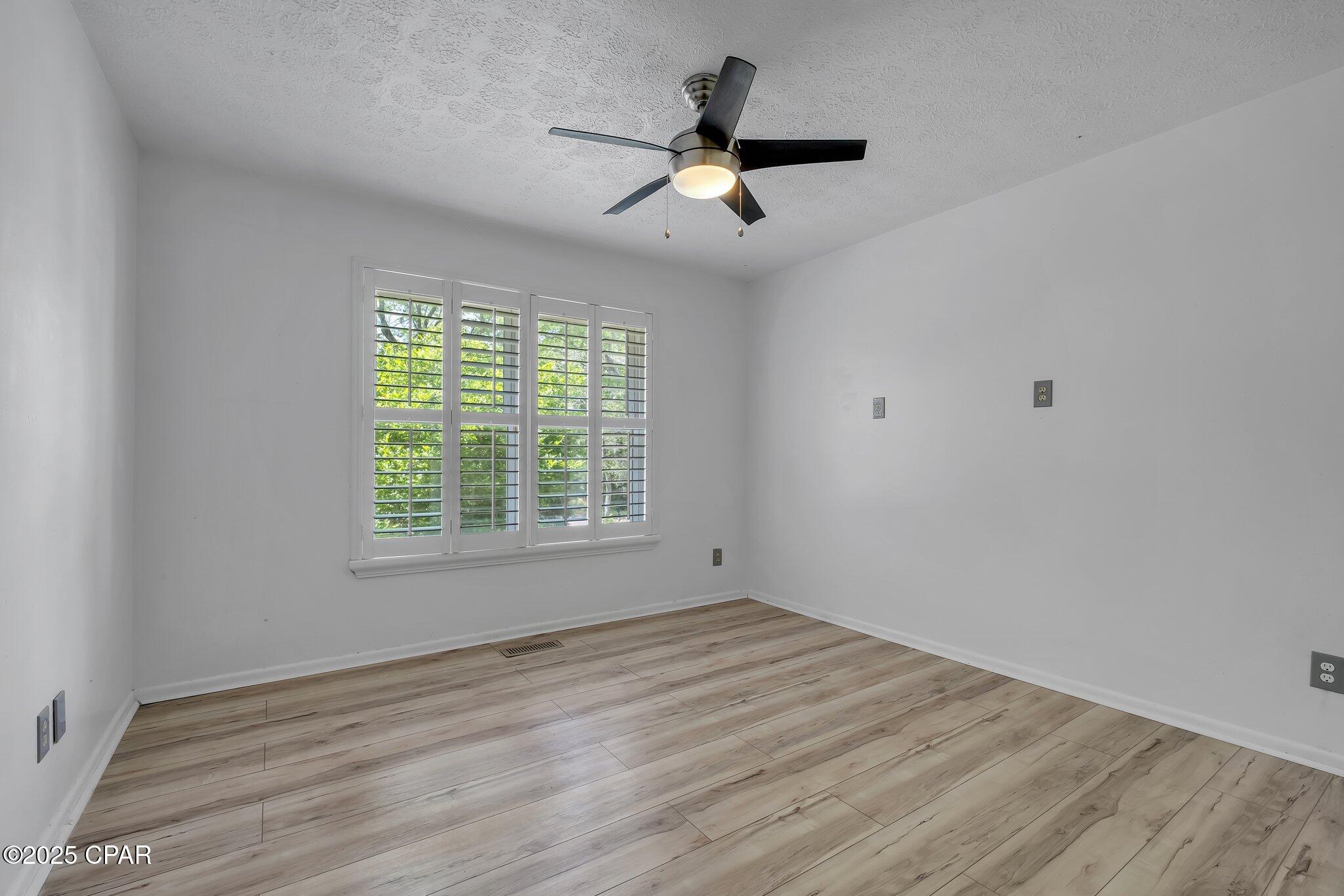 Image 43 For 2501 Debden Court