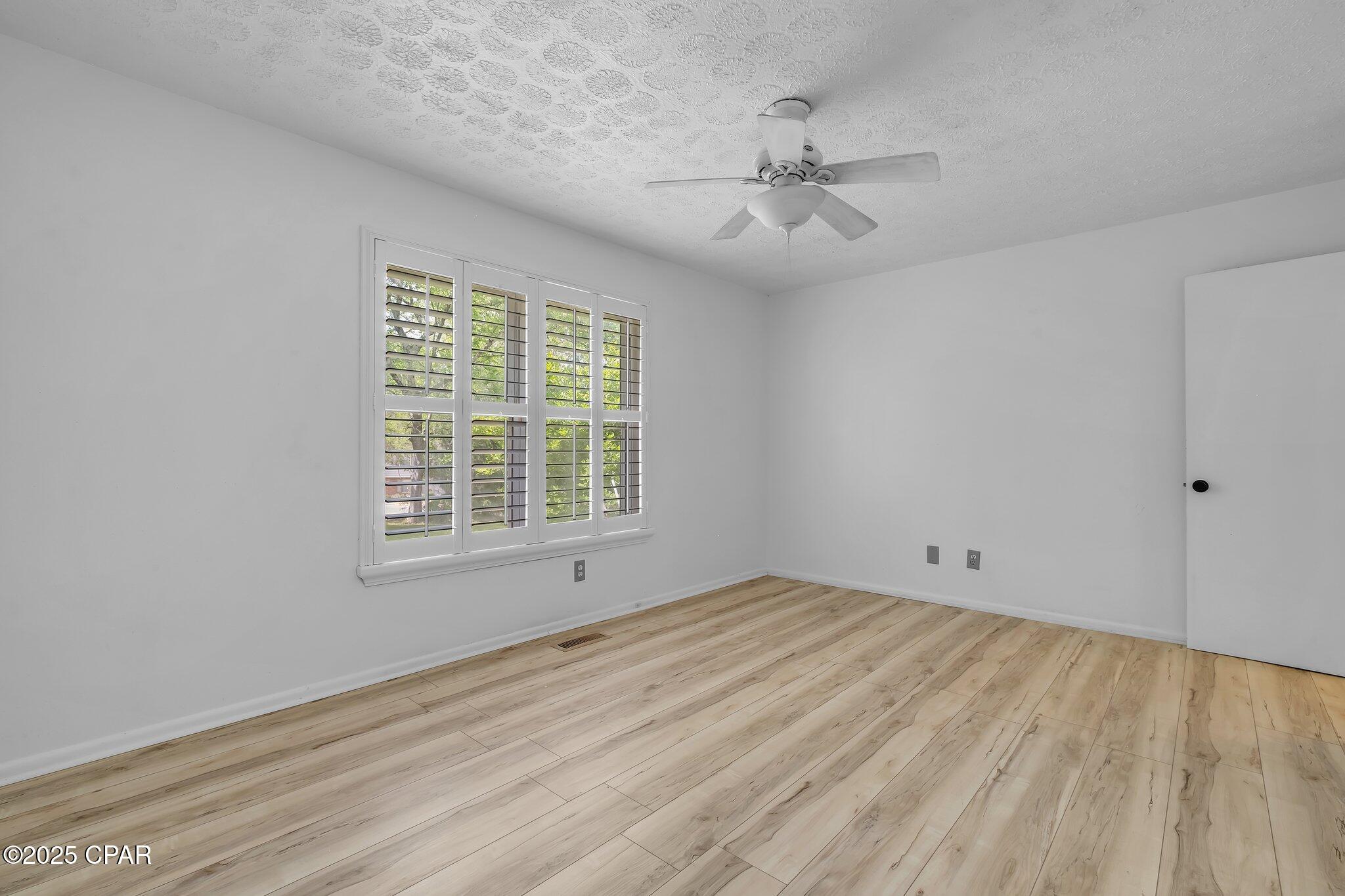 Image 48 For 2501 Debden Court