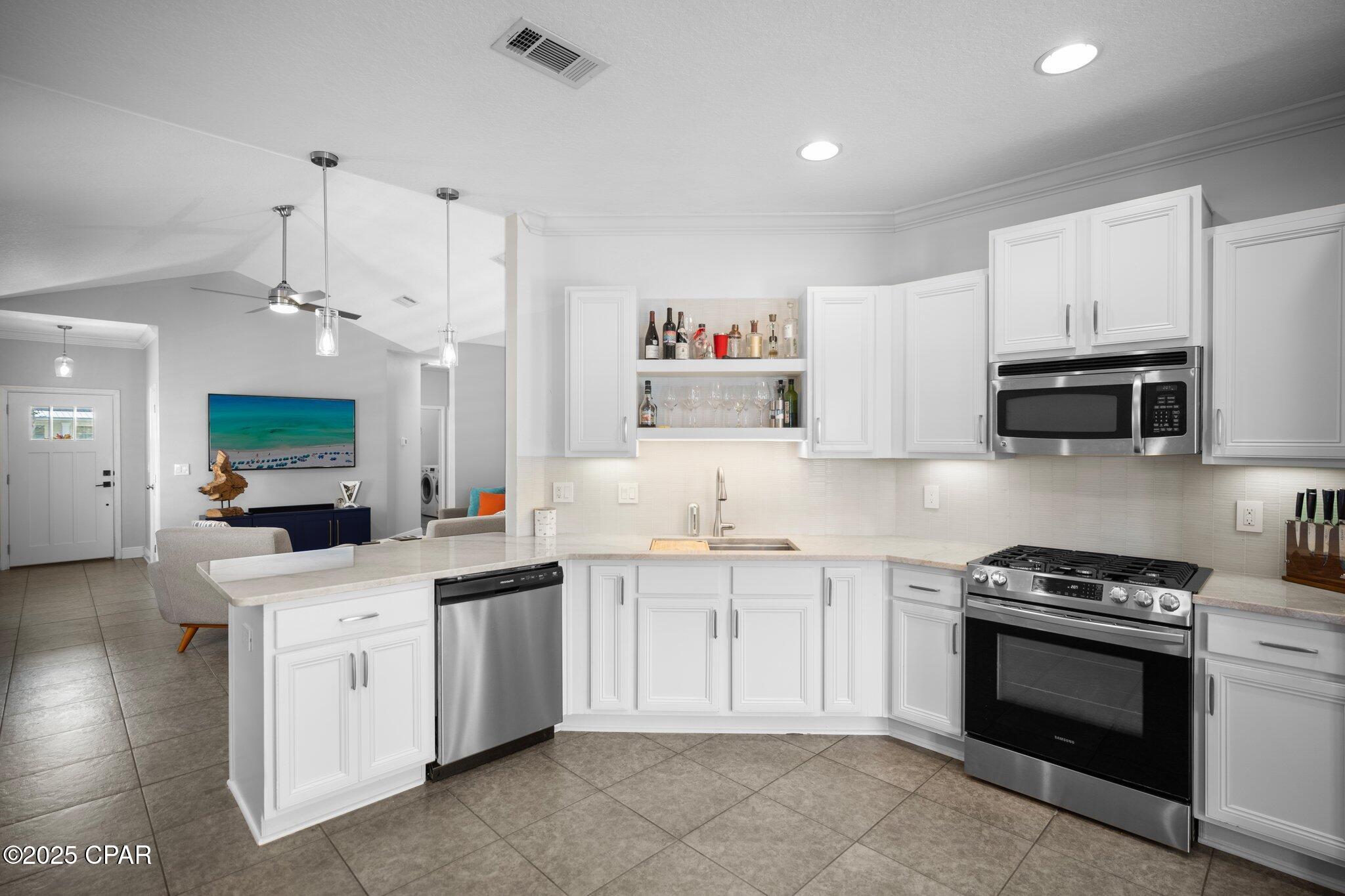 Image 2 For 114 Turtle Cove