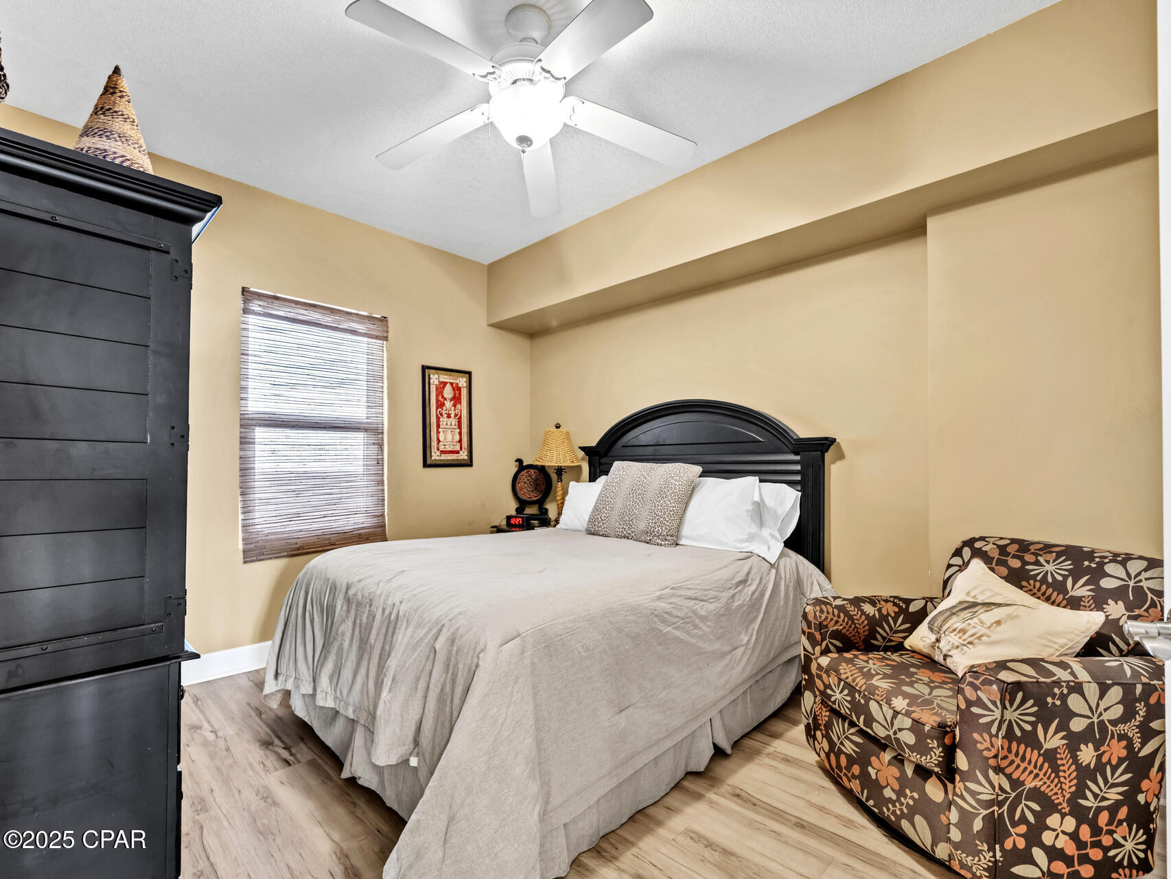 Image 22 For 14825 Front Beach Road 1904