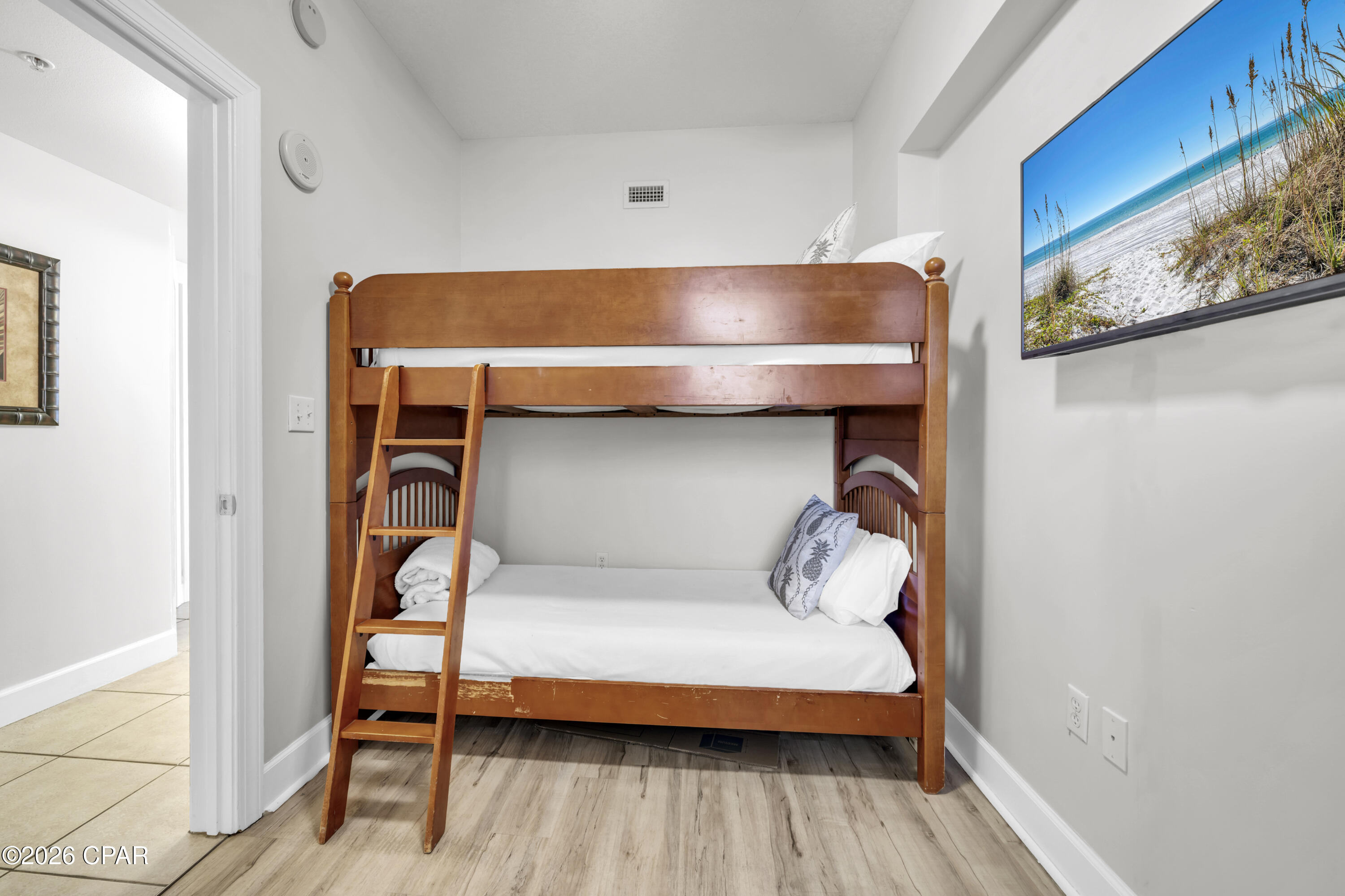 Image 26 For 14825 Front Beach Road 1904