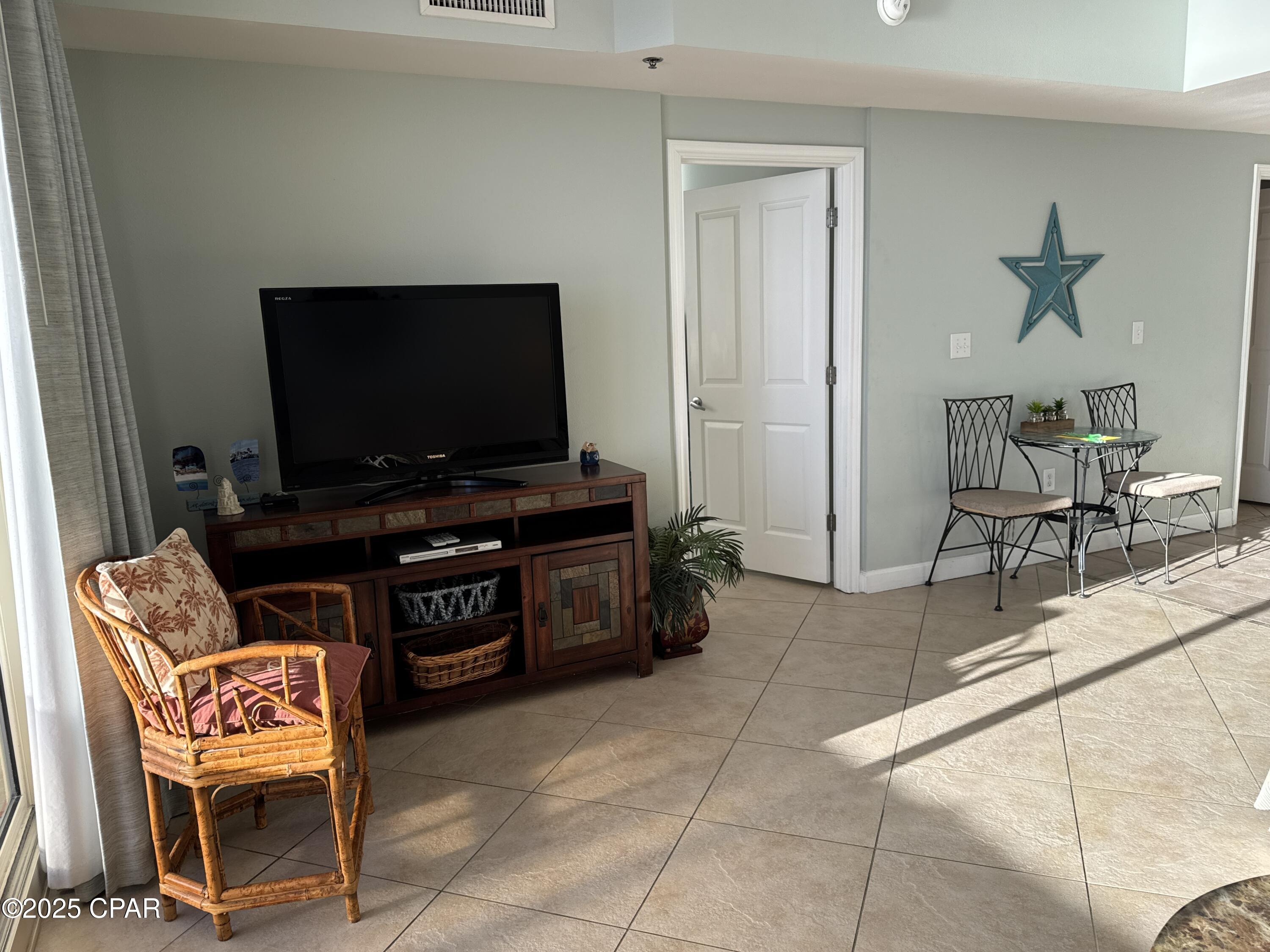 Image 4 For 9900 Thomas Drive 1617