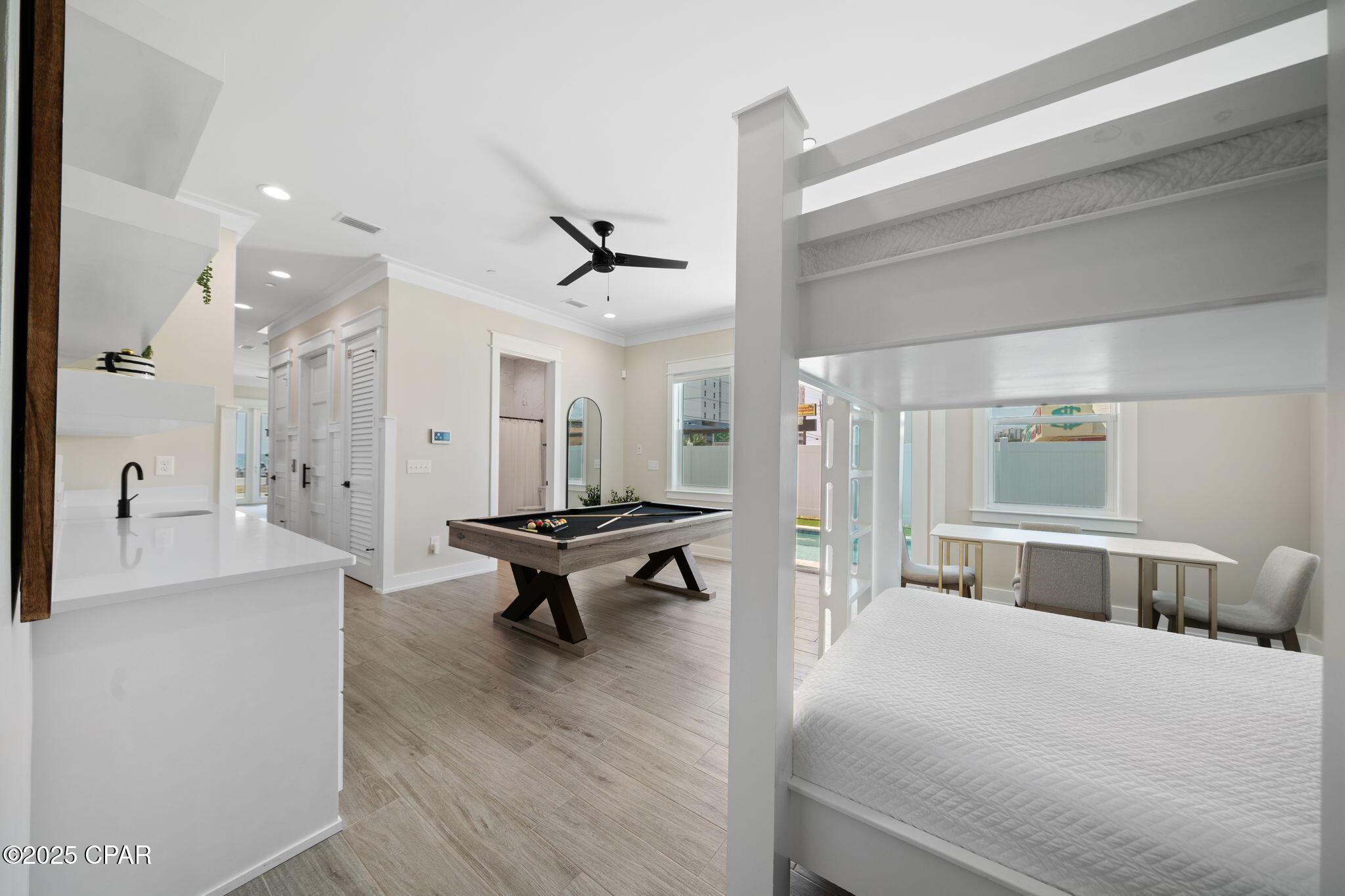 Image 15 For 14328 Front Beach Road