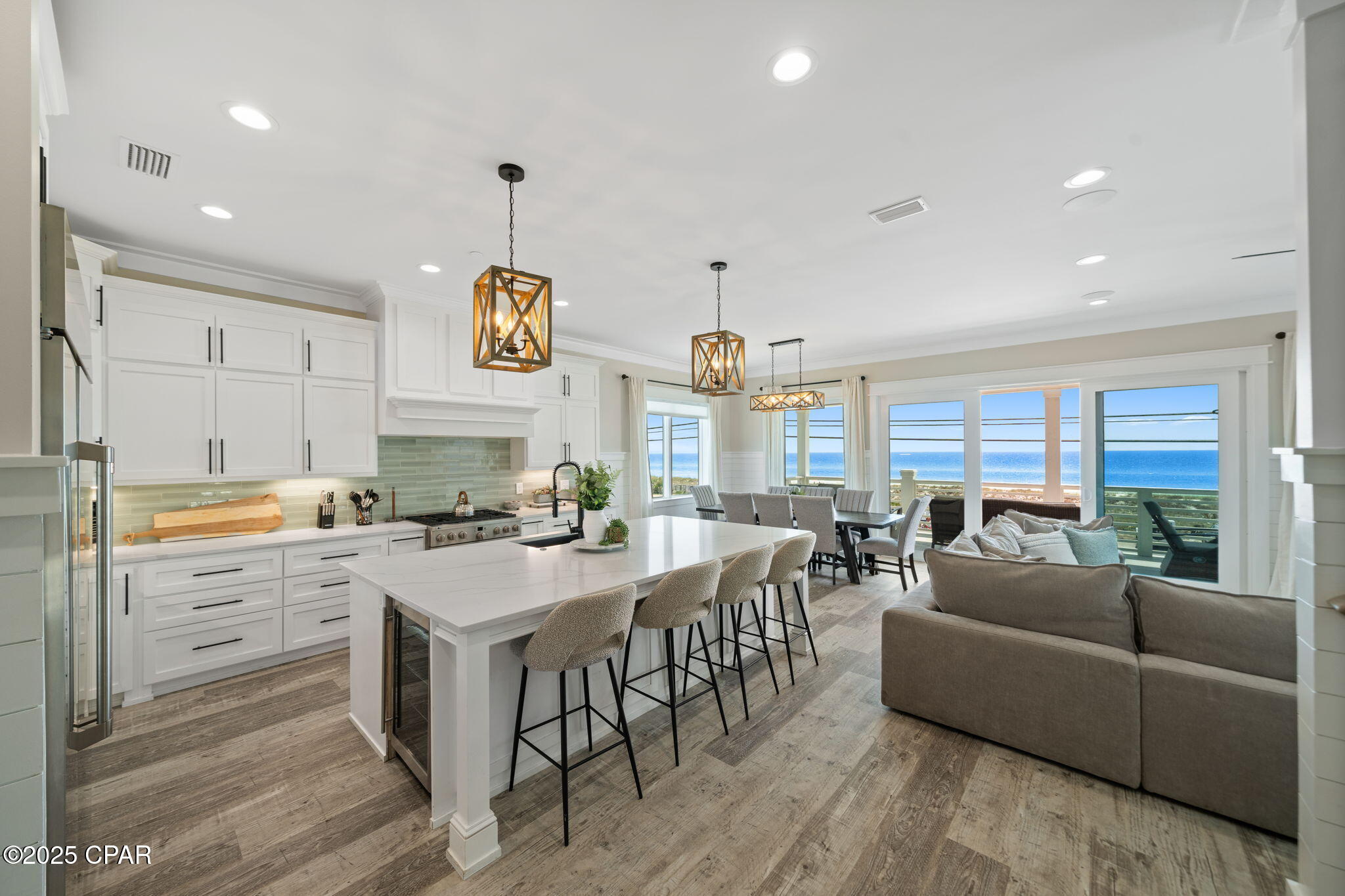 Image 17 For 14328 Front Beach Road