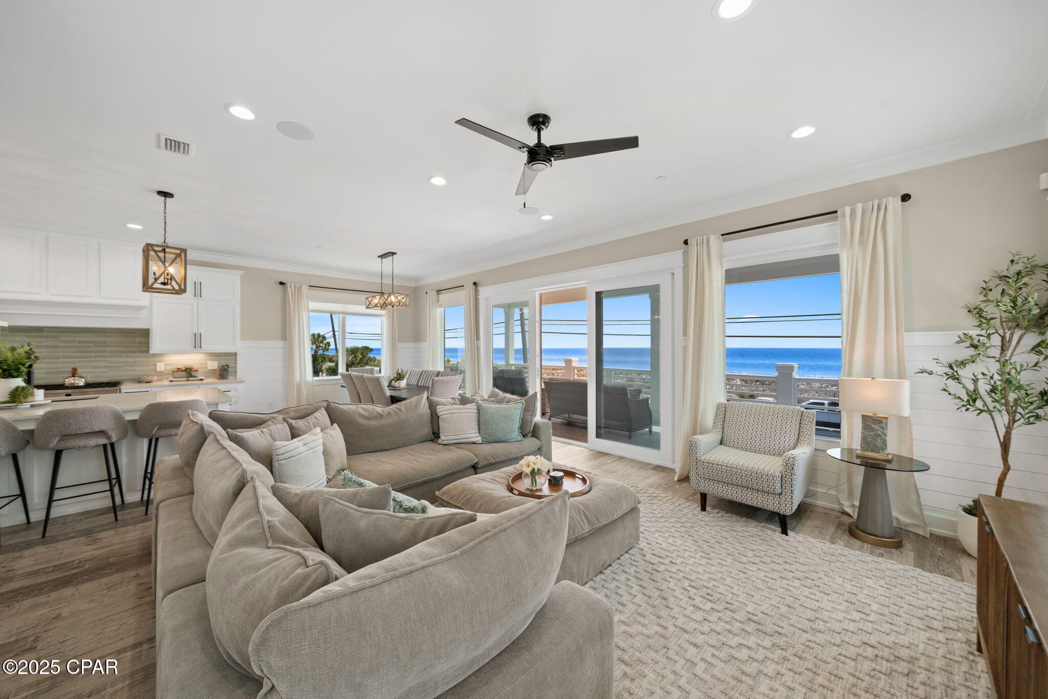 Image 18 For 14328 Front Beach Road