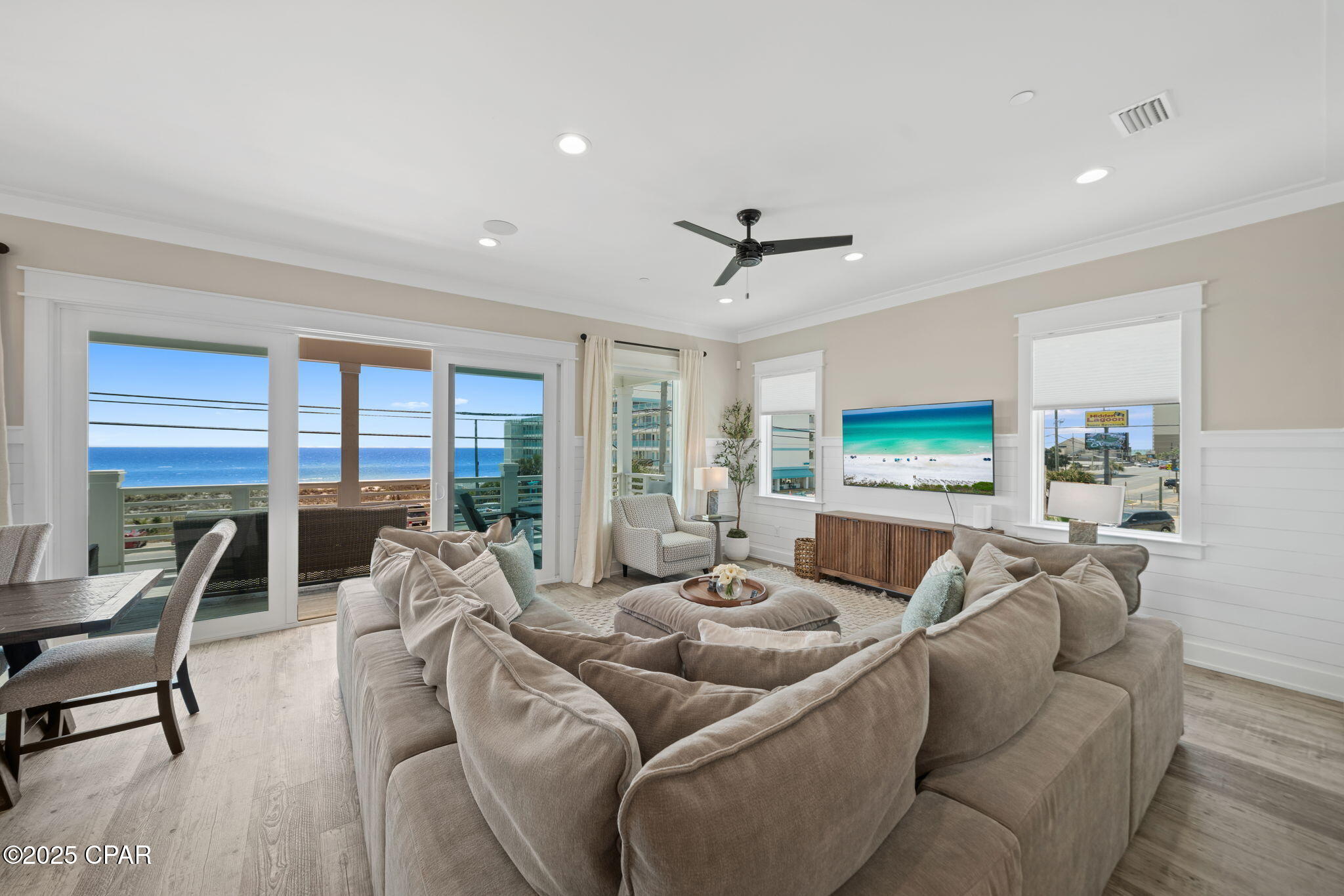 Image 19 For 14328 Front Beach Road