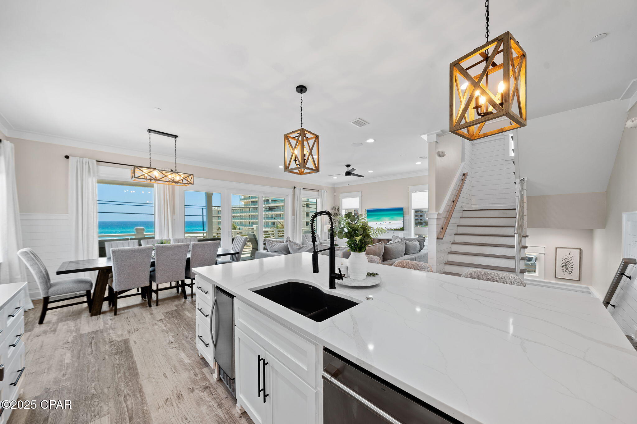 Image 26 For 14328 Front Beach Road