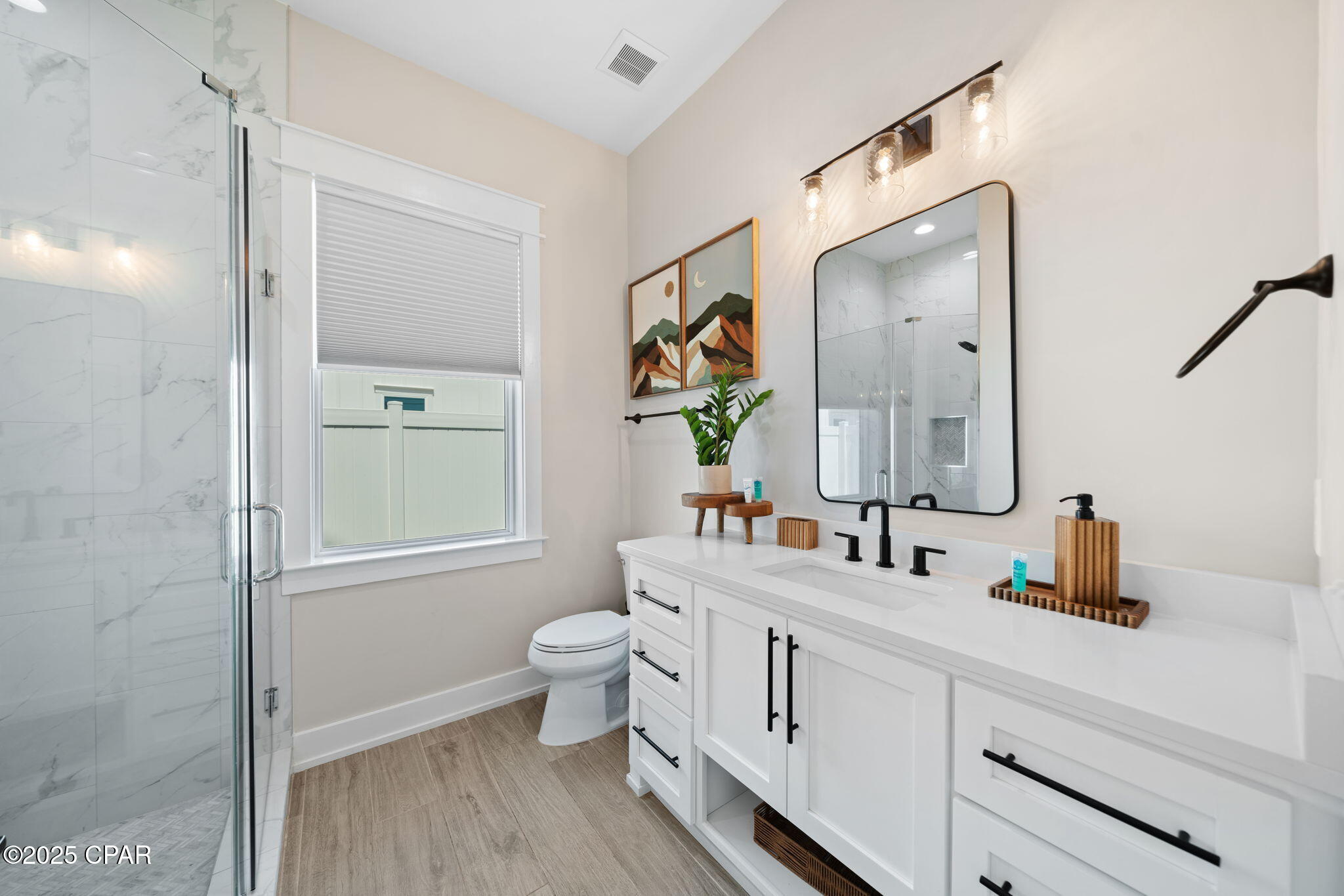 Image 29 For 14328 Front Beach Road