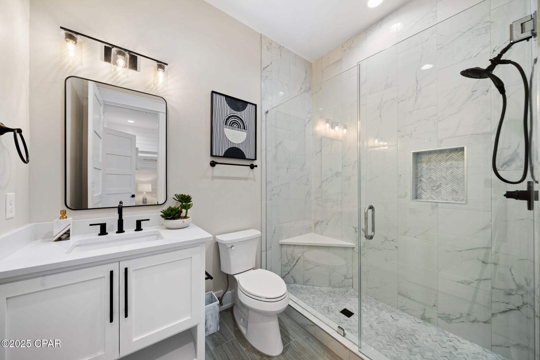 Image 36 For 14328 Front Beach Road