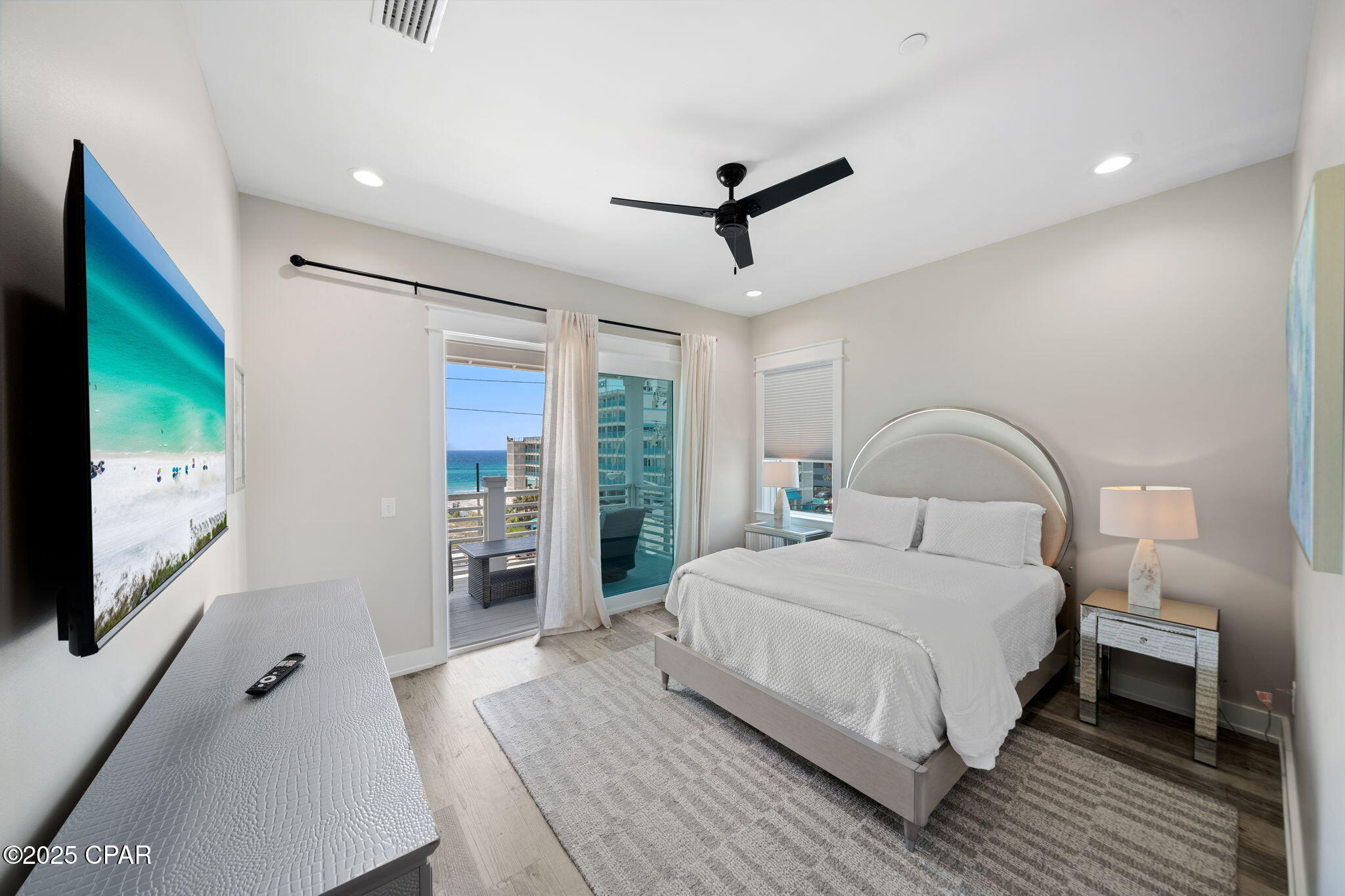 Image 50 For 14328 Front Beach Road