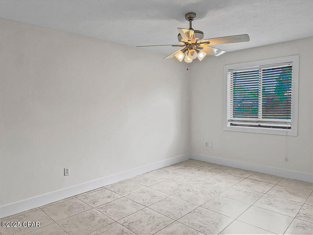 Image 3 For 137 Heather Drive