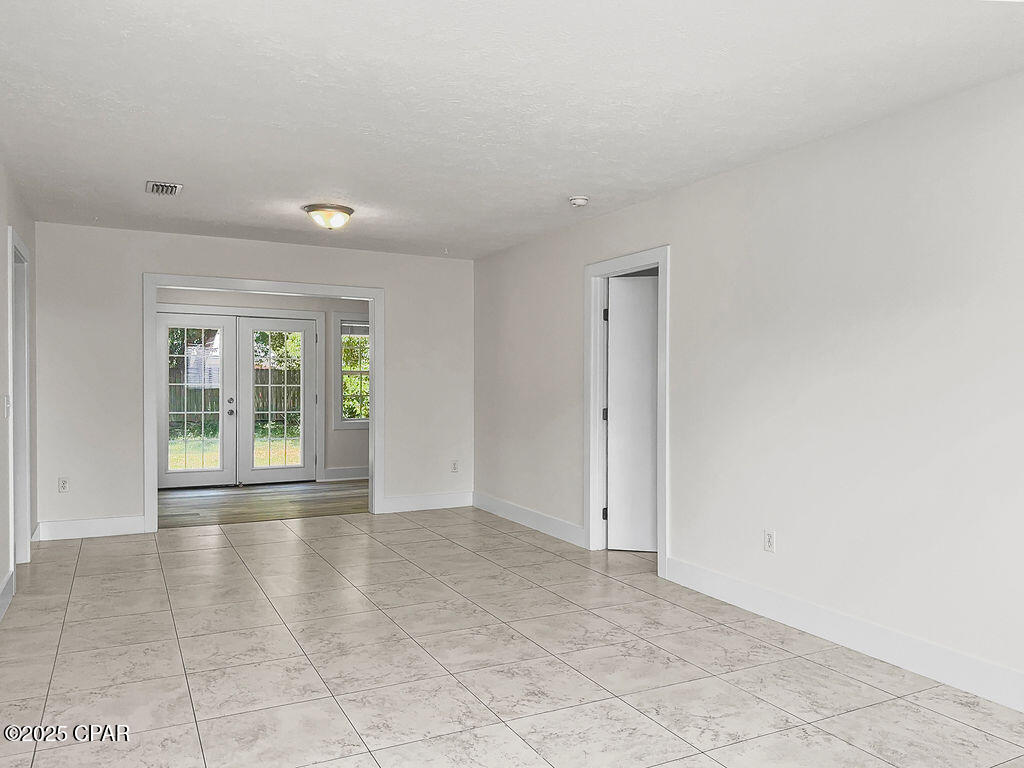 Image 5 For 137 Heather Drive