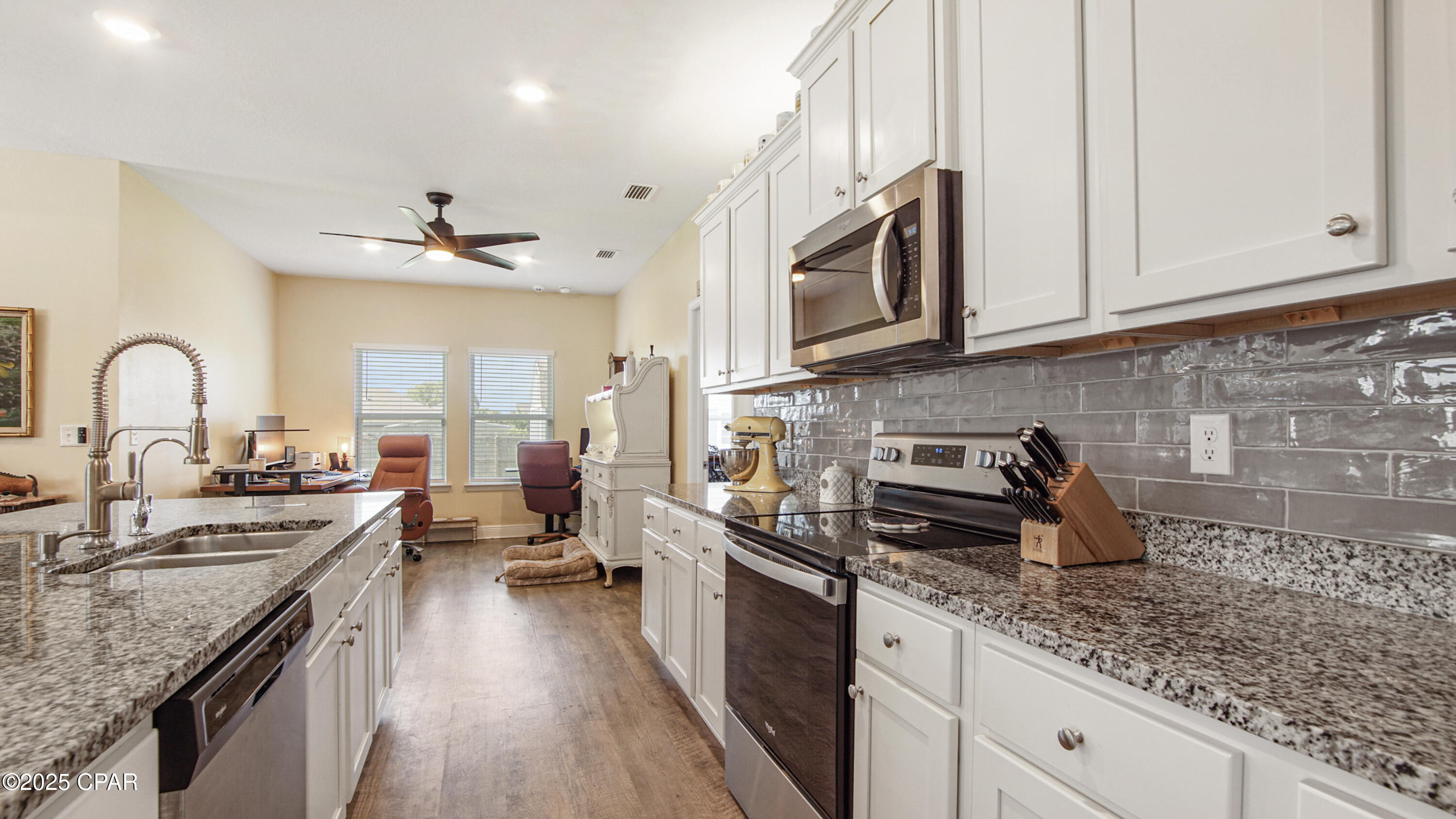 Image 9 For 406 Albert Meadow Lane