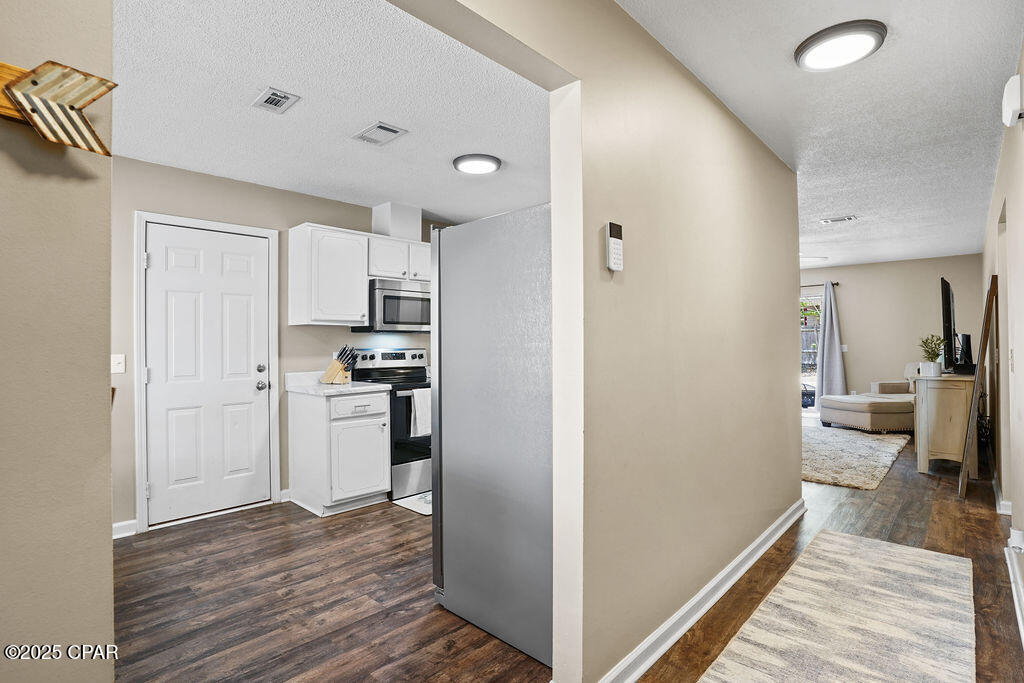 Image 7 For 1380 Watts Avenue