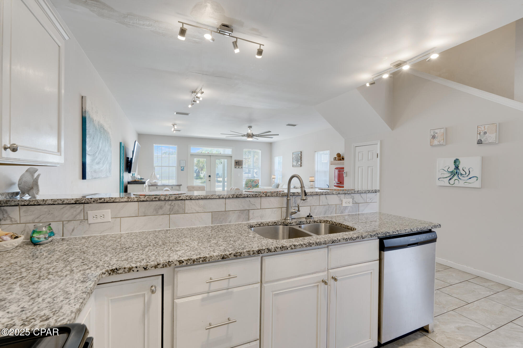 Image 26 For 5910 Beach Drive