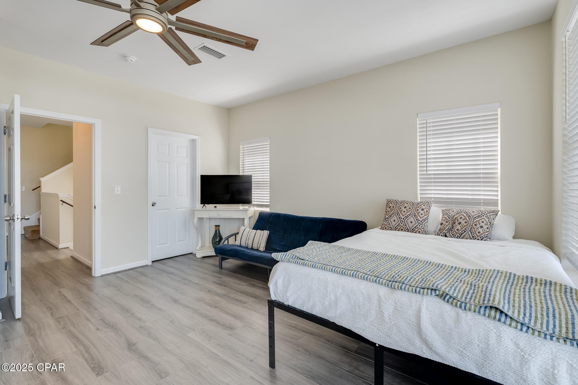 Image 40 For 5908 Beach Drive