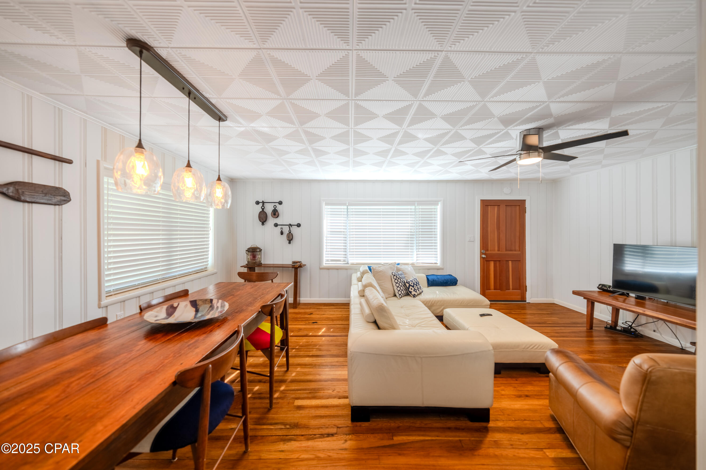 Image 3 For 1402 Palm Boulevard