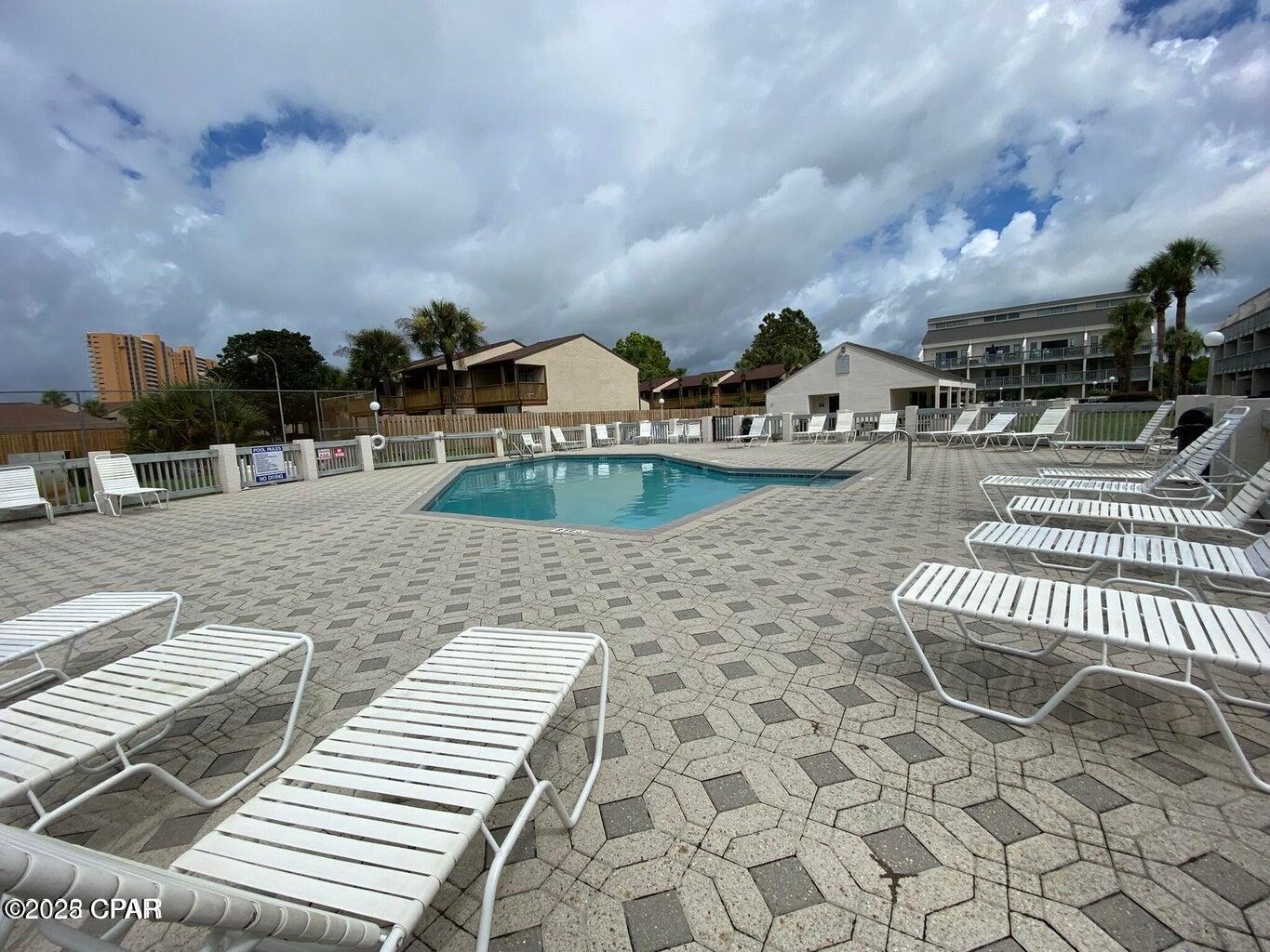 Image 27 For 17614 Front Beach Road C18