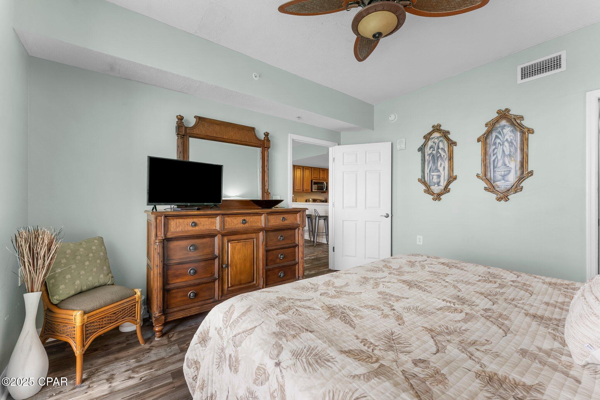 Image 11 For 5115 Gulf Drive 2105