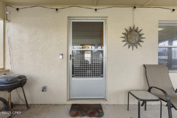 Image 9 For 326 Derondo Street