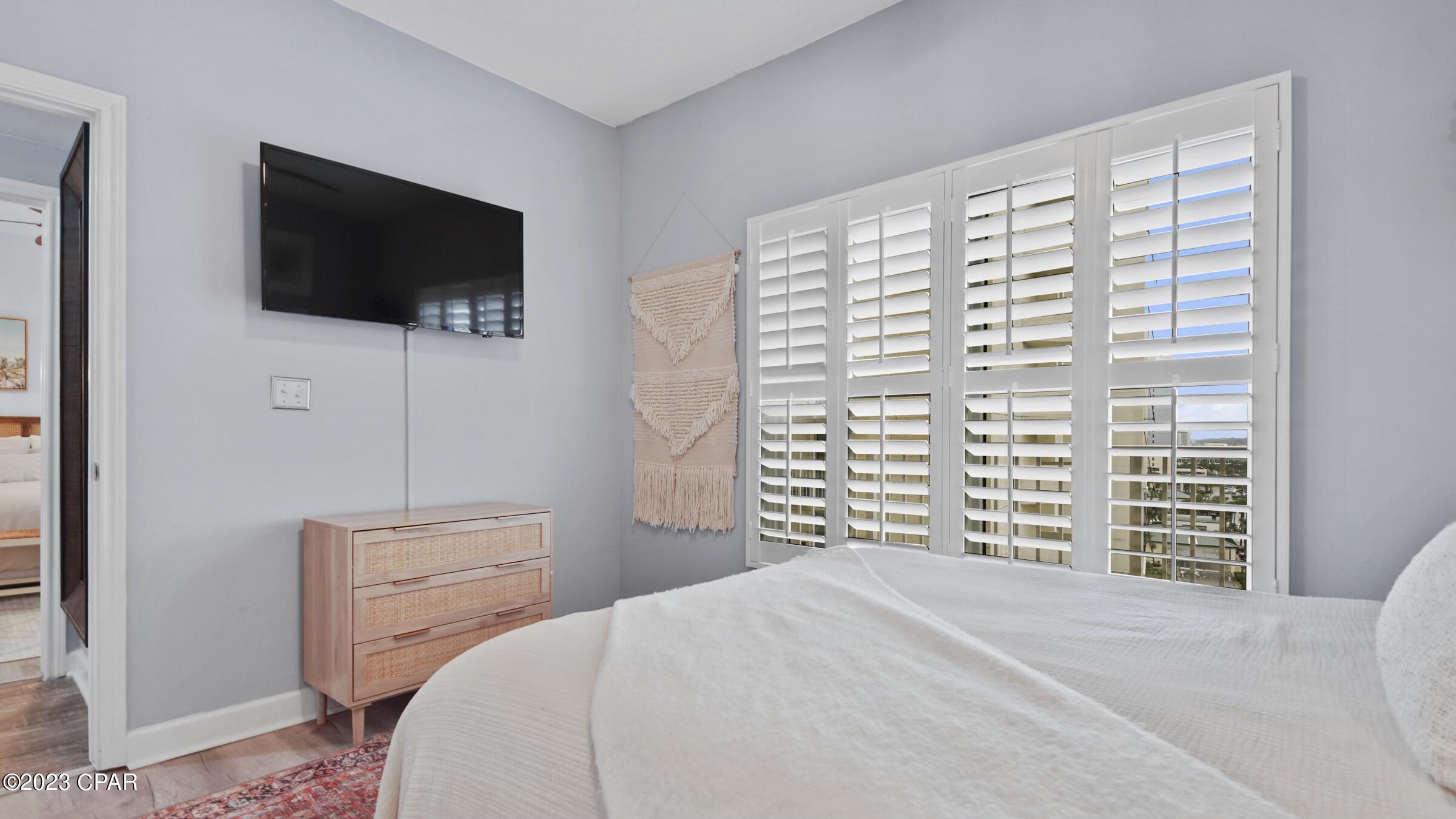 Image 13 For 9900 Thomas Drive 804