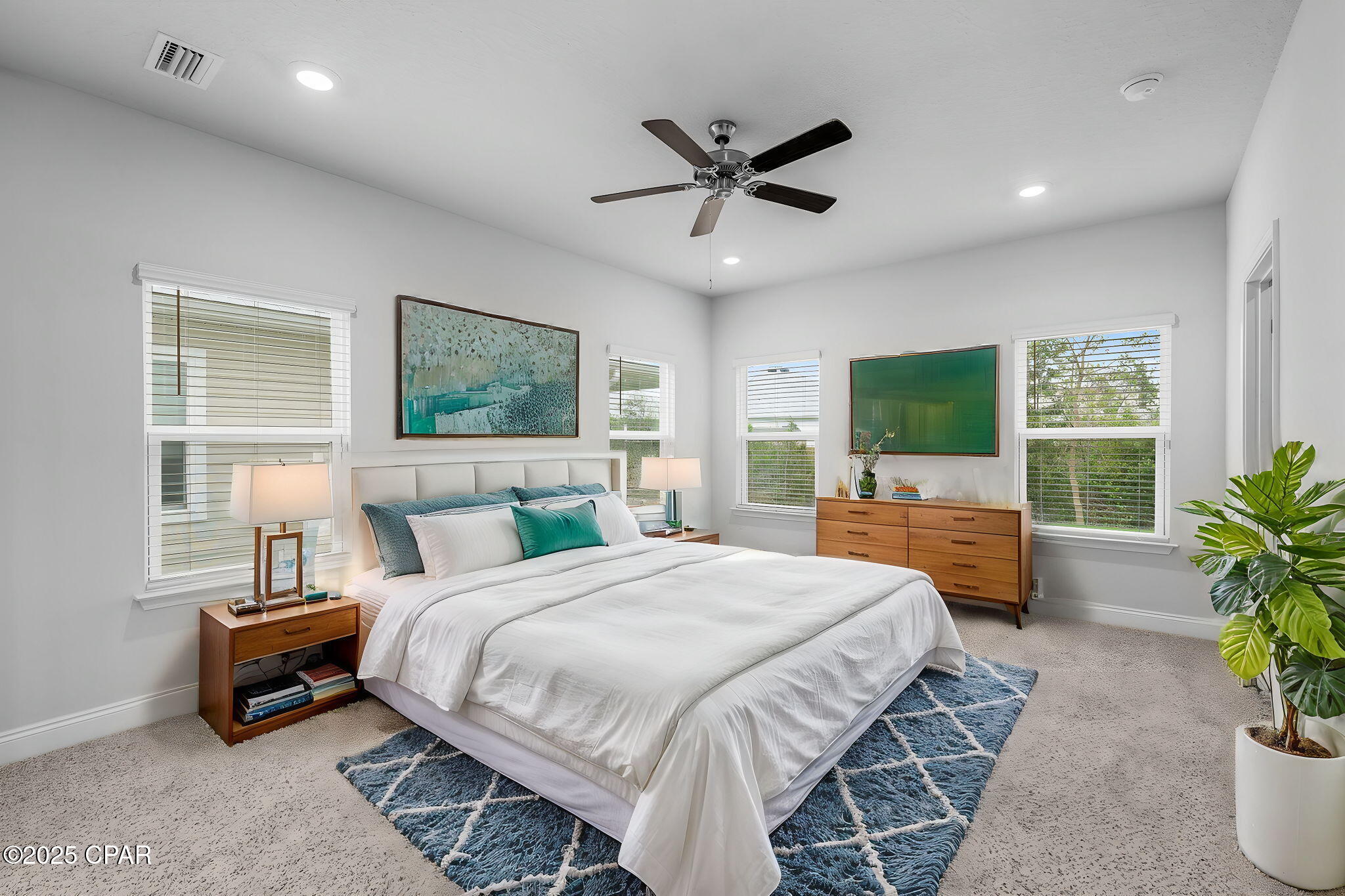 Image 17 For 513 Cove Villa Street