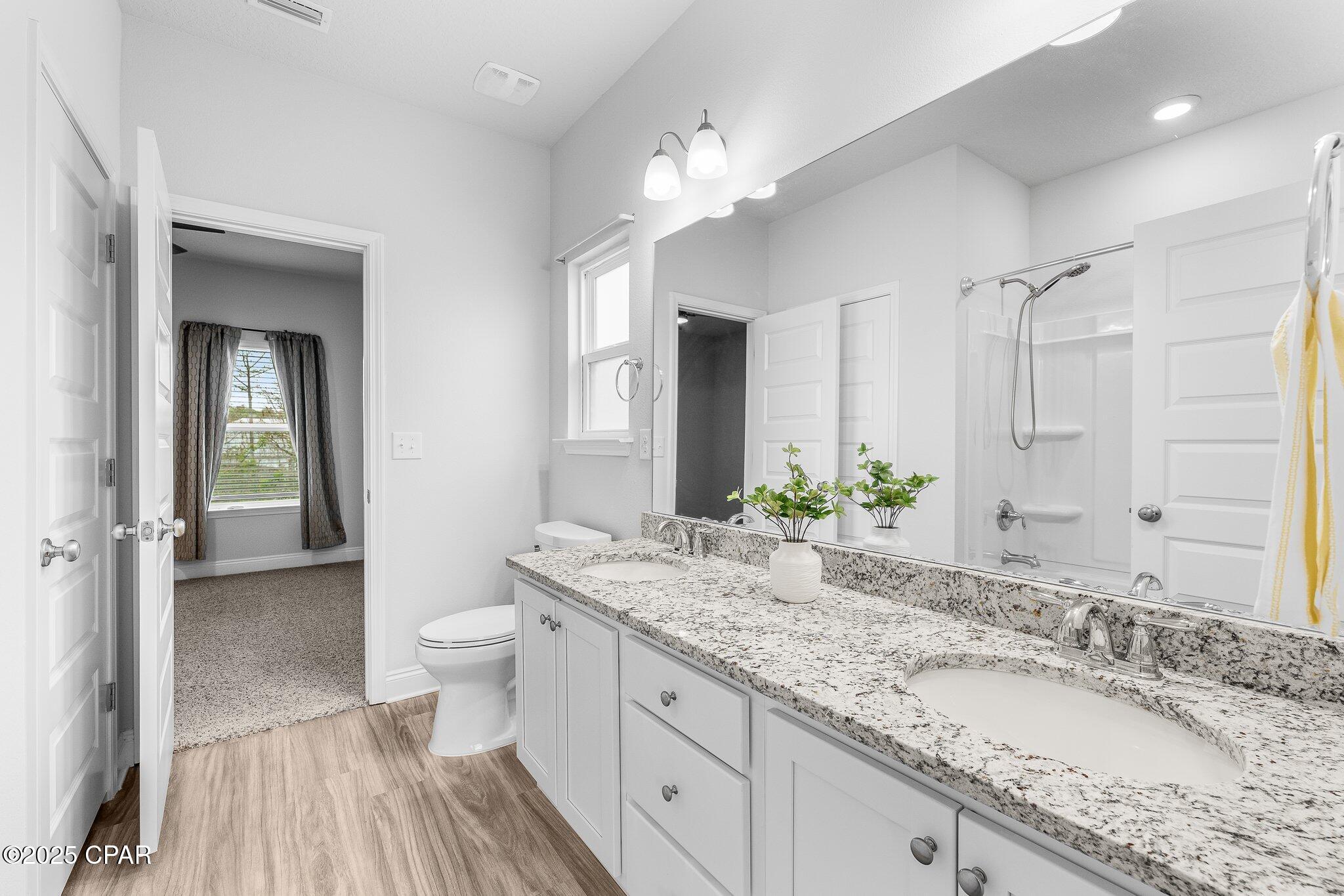 Image 27 For 513 Cove Villa Street