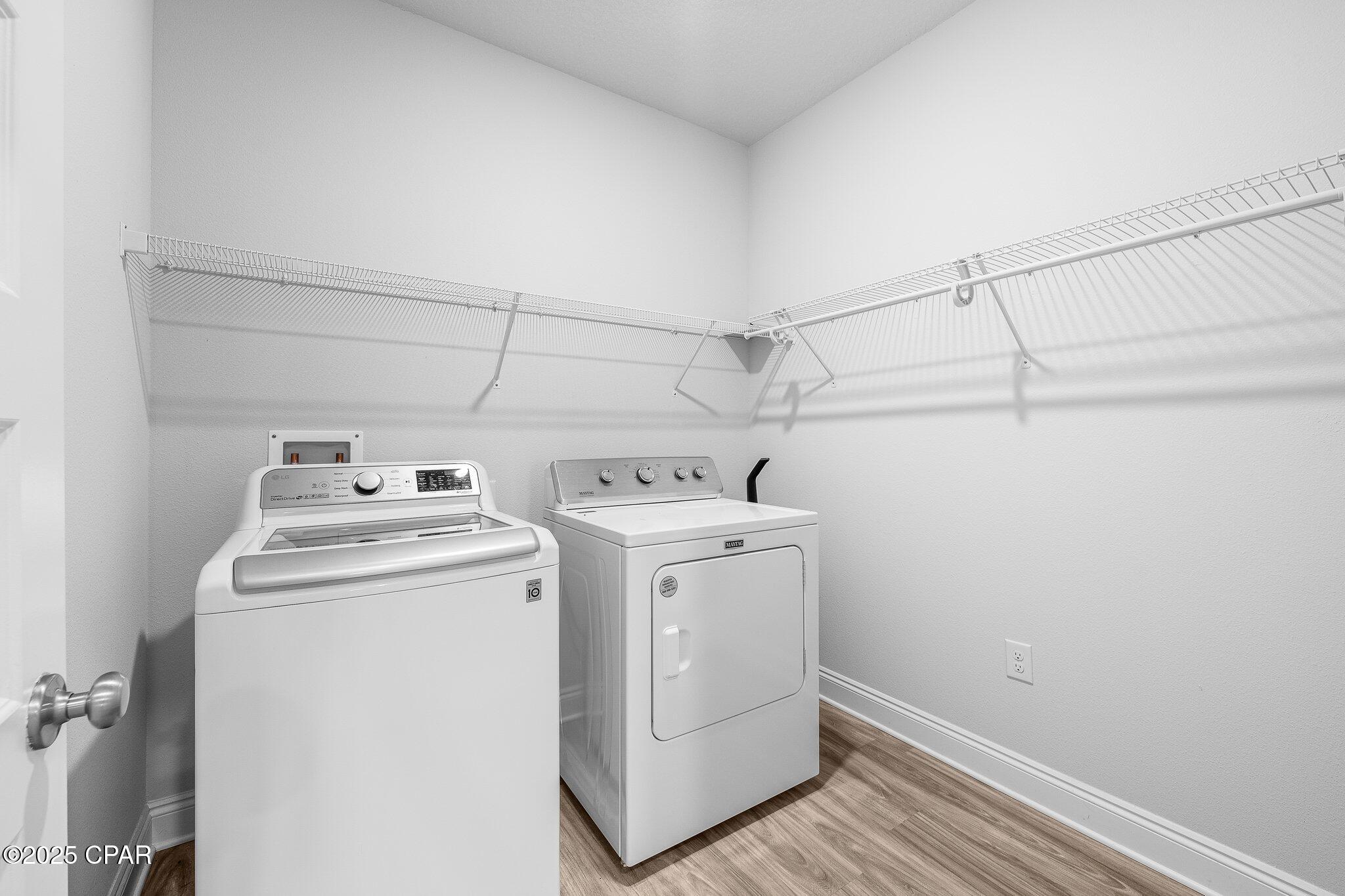 Image 34 For 513 Cove Villa Street