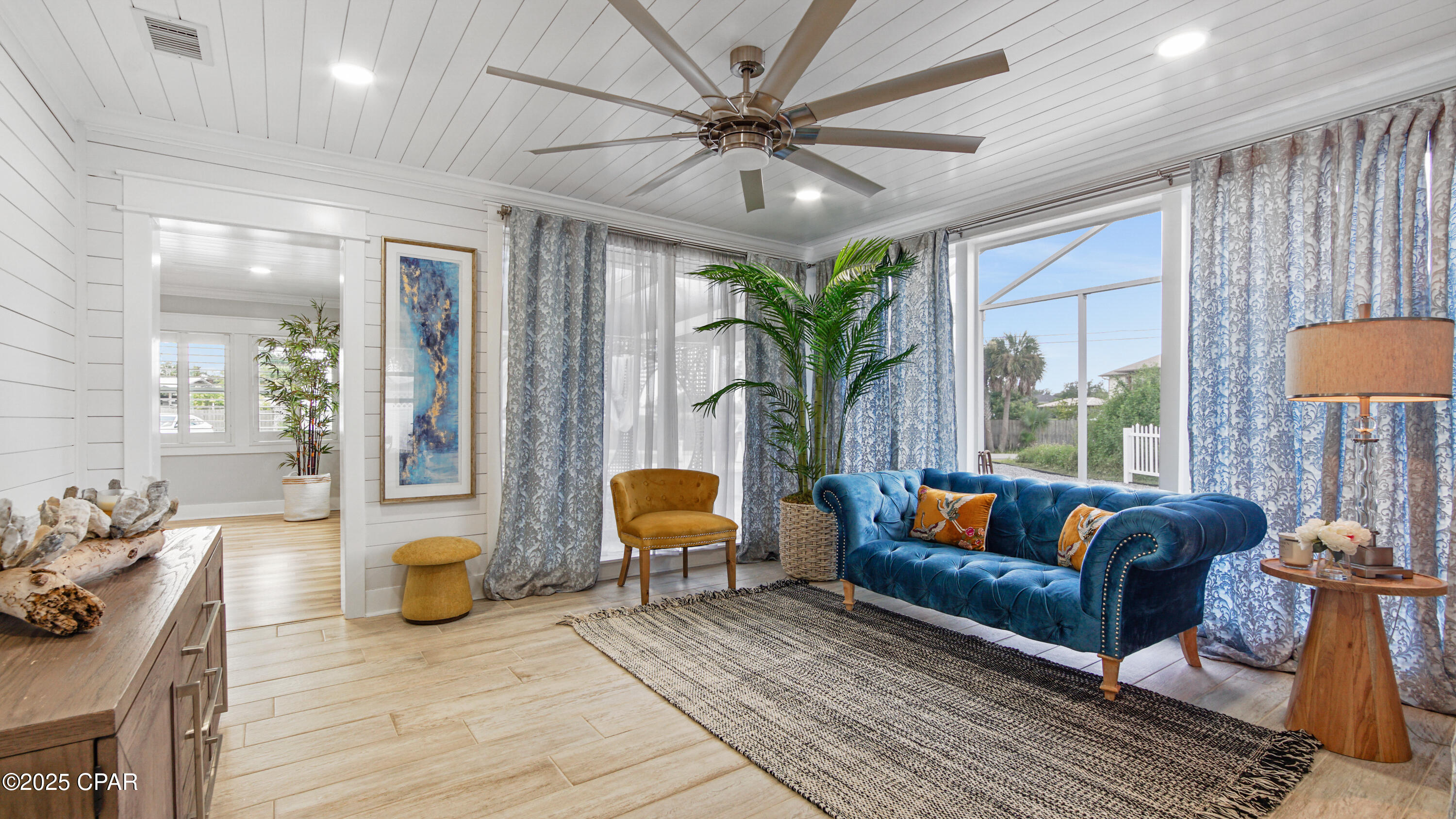 Image 21 For 2501 High Avenue