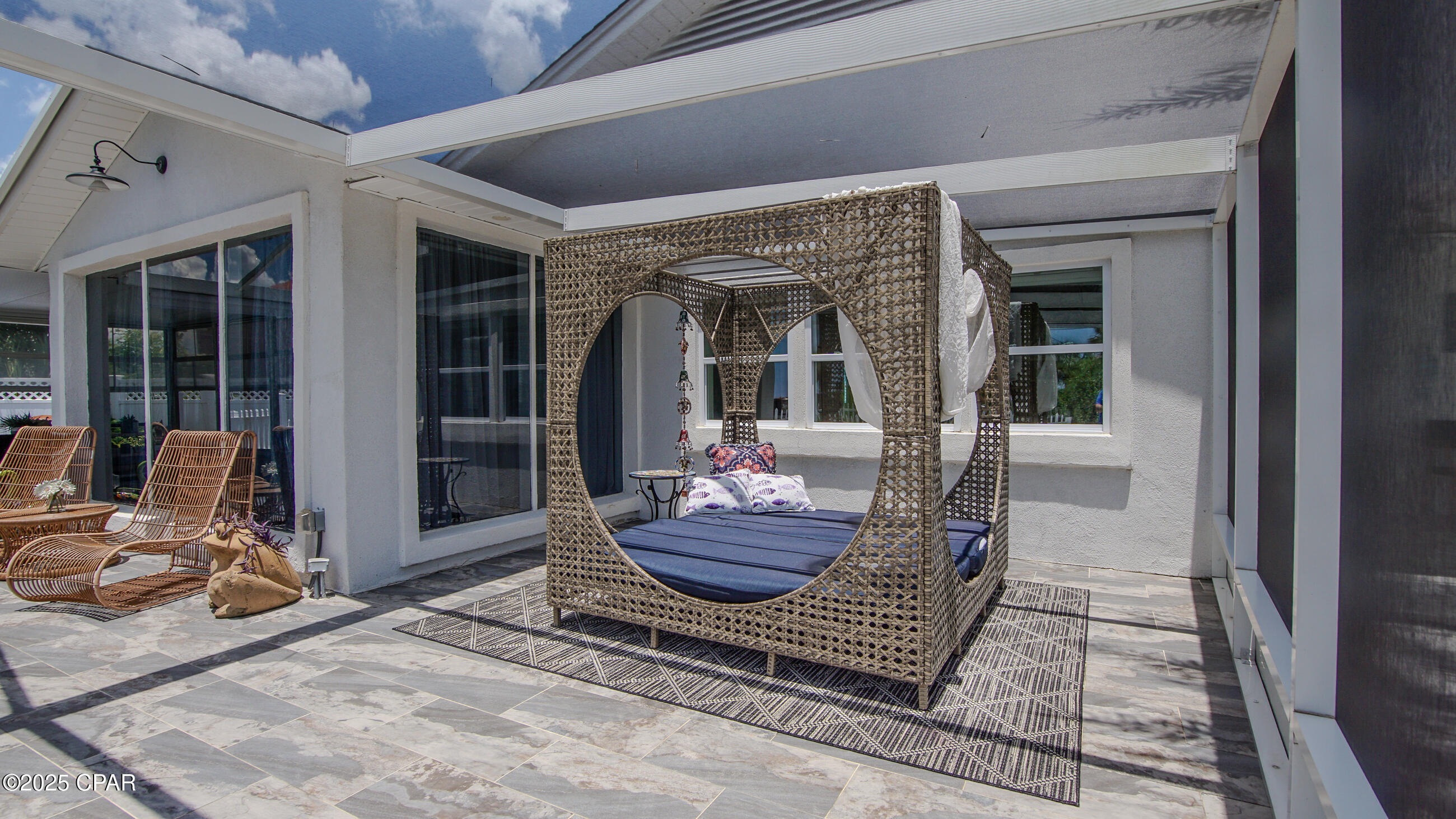 Image 35 For 2501 High Avenue