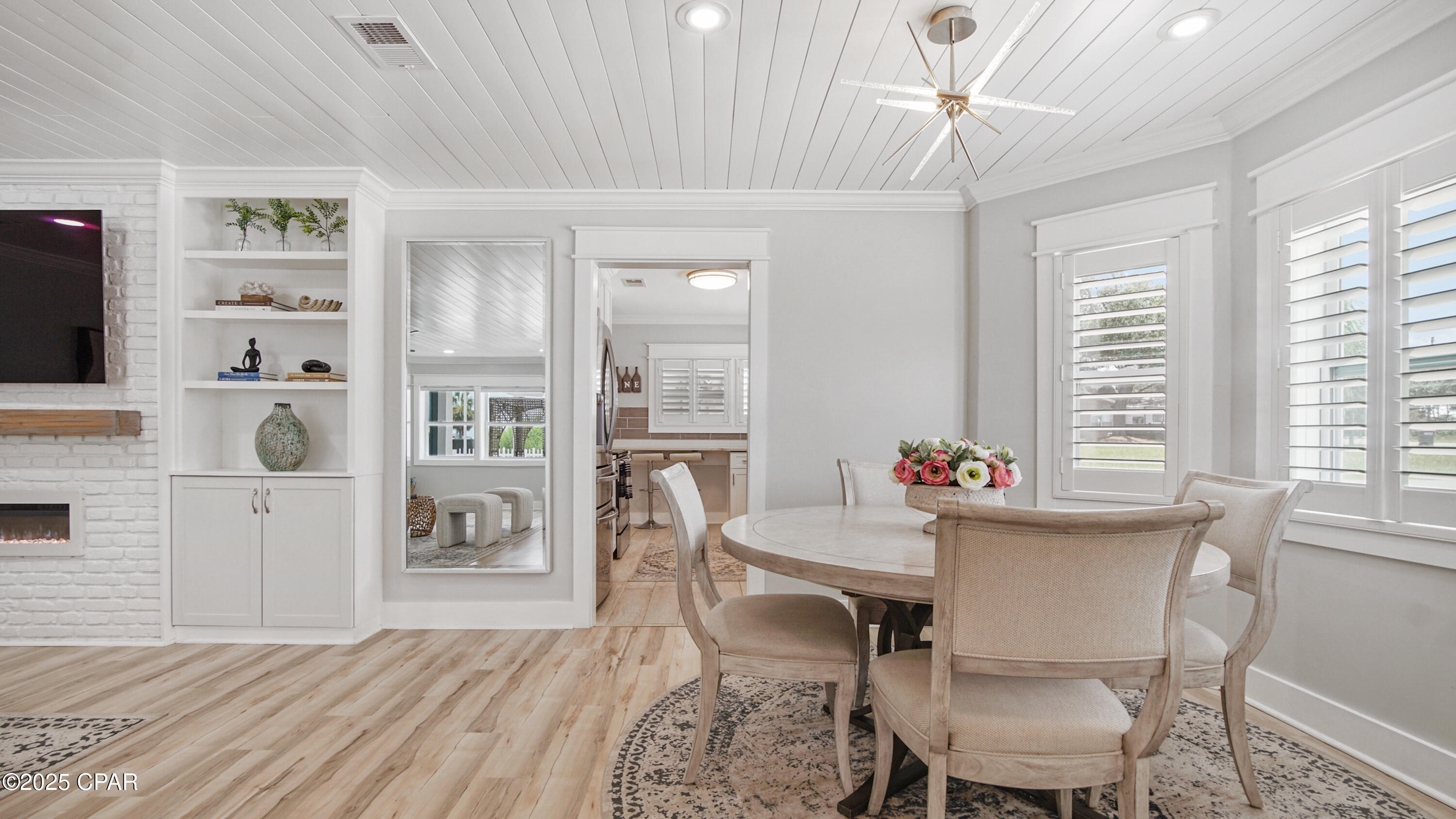 Image 7 For 2501 High Avenue