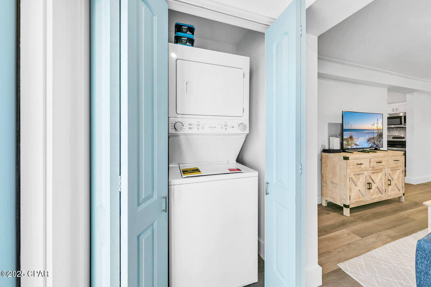 Image 15 For 17462 Front Beach Road 11c1