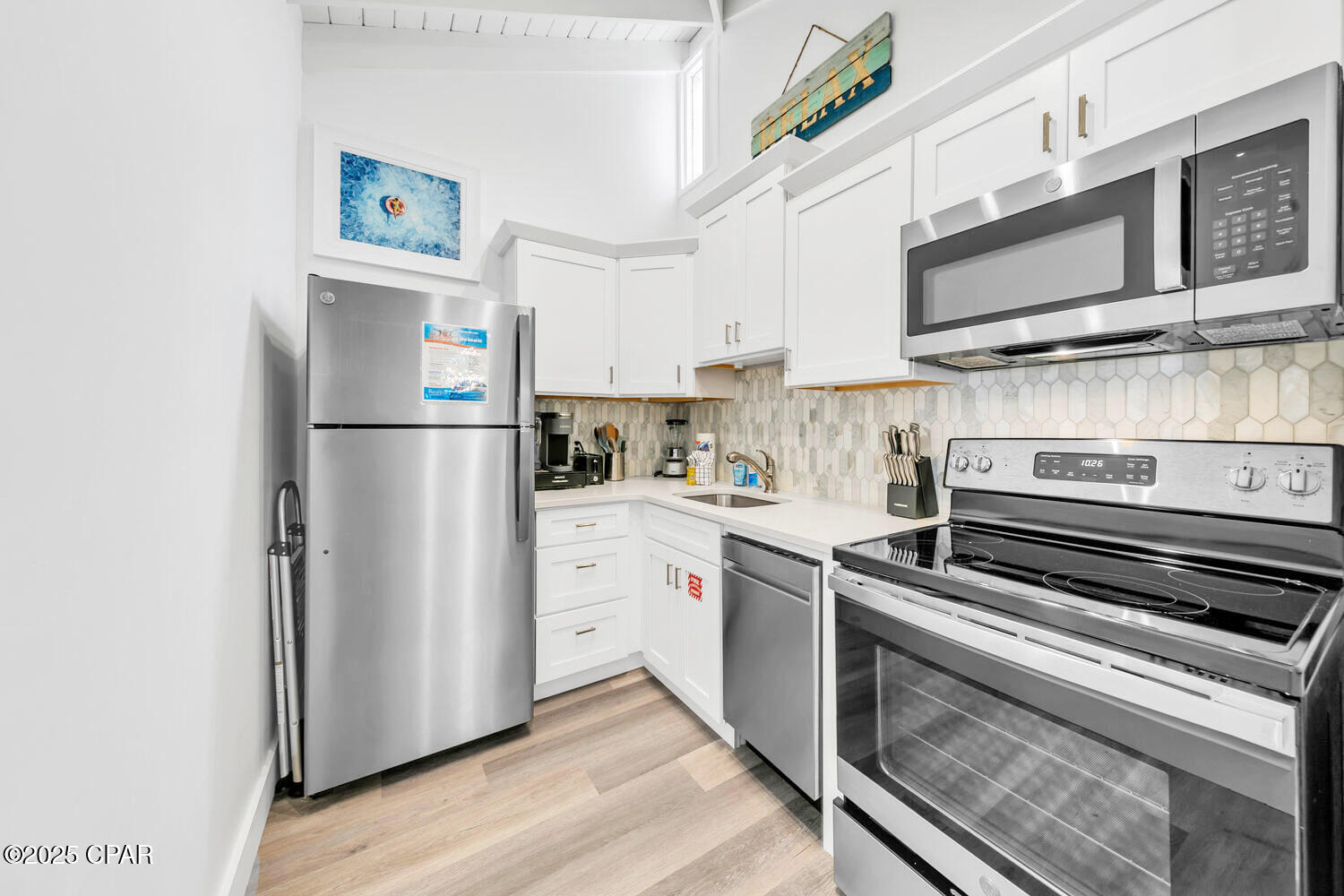 Image 9 For 17462 Front Beach Road 11c1