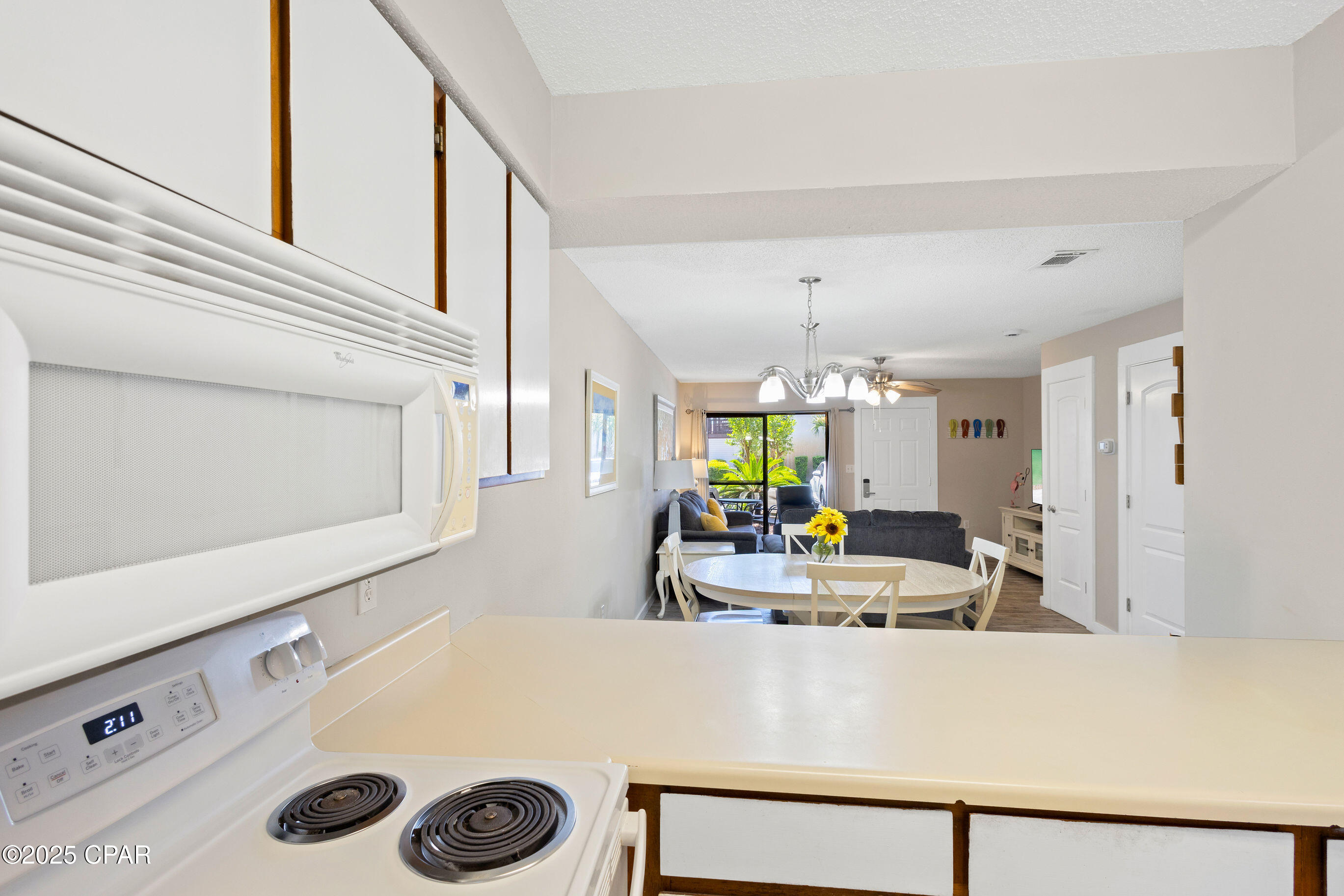 Image 18 For 17620 Front Beach Road Z2