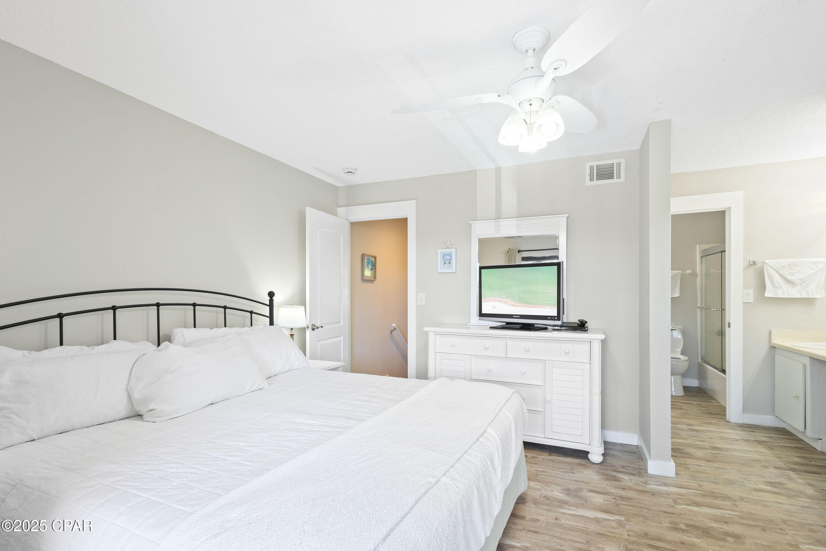 Image 25 For 17620 Front Beach Road Z2