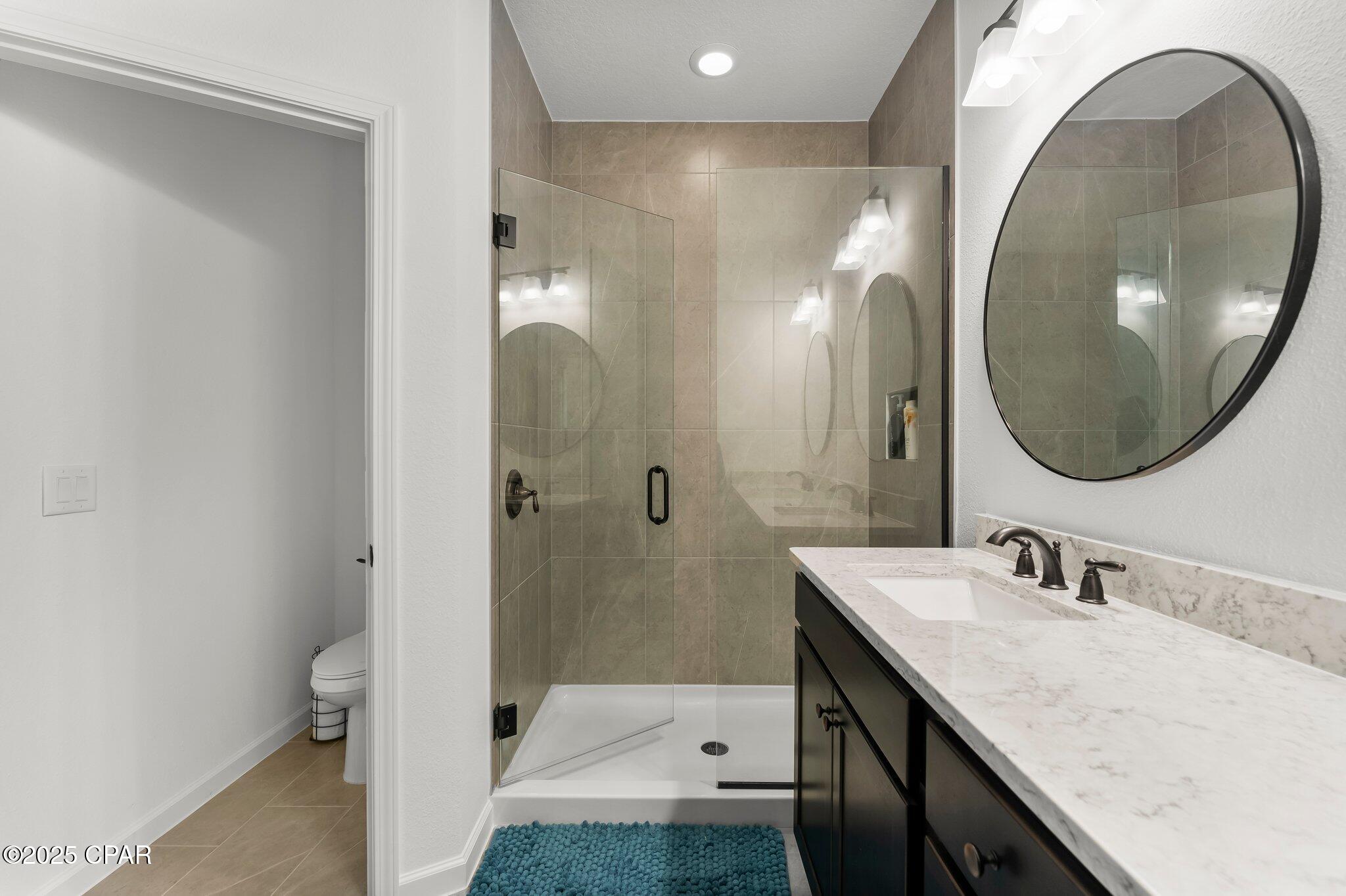 Image 20 For 8450 Dreams Float Court