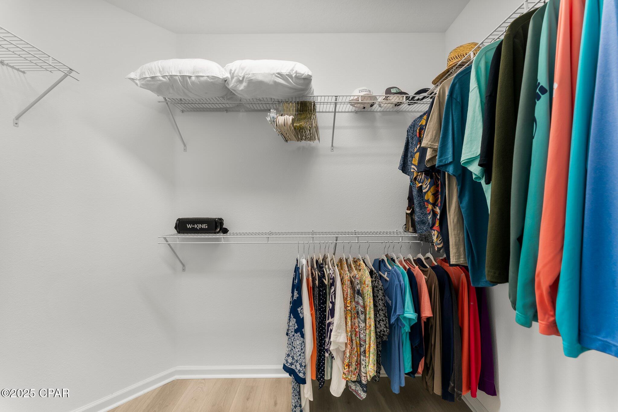 Image 22 For 8450 Dreams Float Court