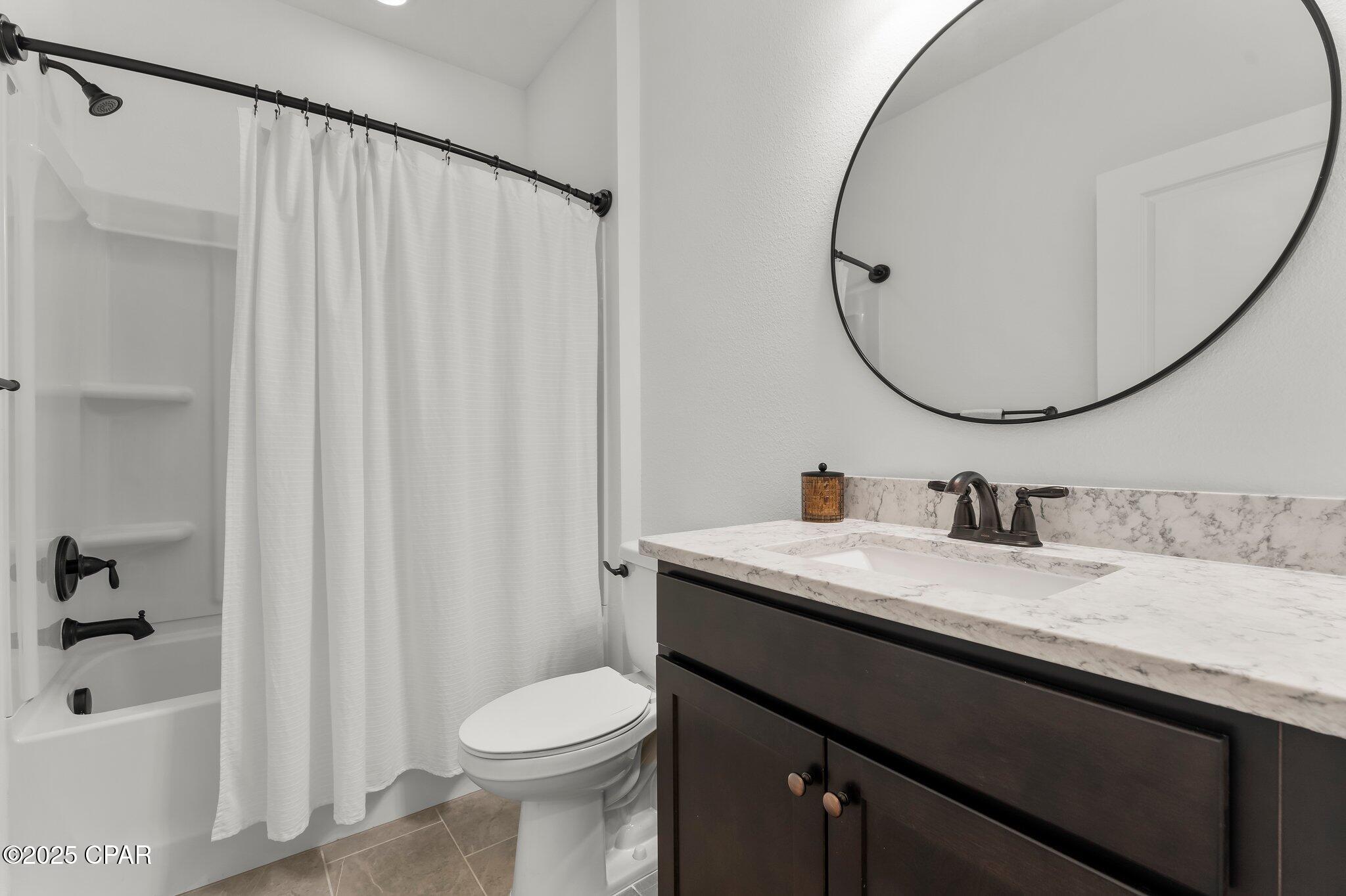 Image 26 For 8450 Dreams Float Court