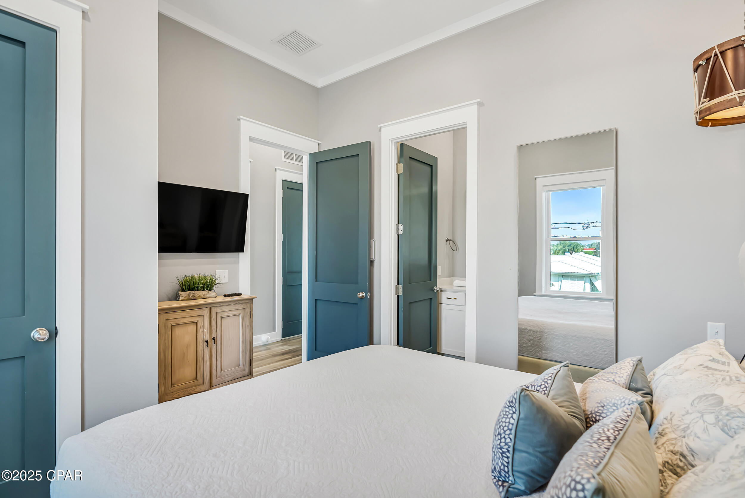 Image 50 For 8311 Surf Drive